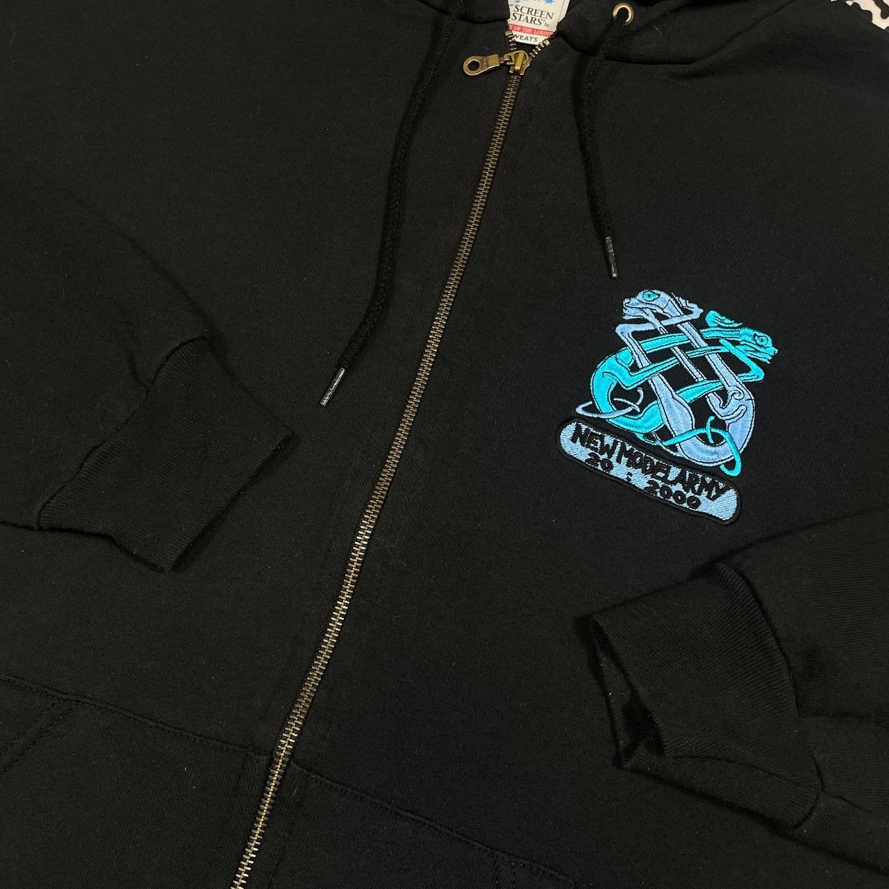 Band Tees Vintage 2000 New Model Army Band Rock Zip Hoodie Size US XXL / EU 58 / 5 - 6 Thumbnail