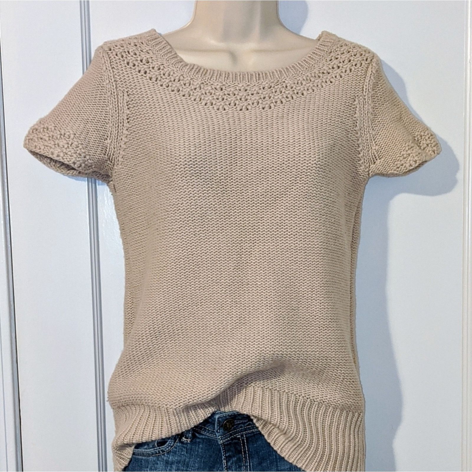 American Eagle Outfitters American Eagle Short Sleeve Knit Sweater Size M / US 6-8 / IT 42-44 - 2 Thumbnail