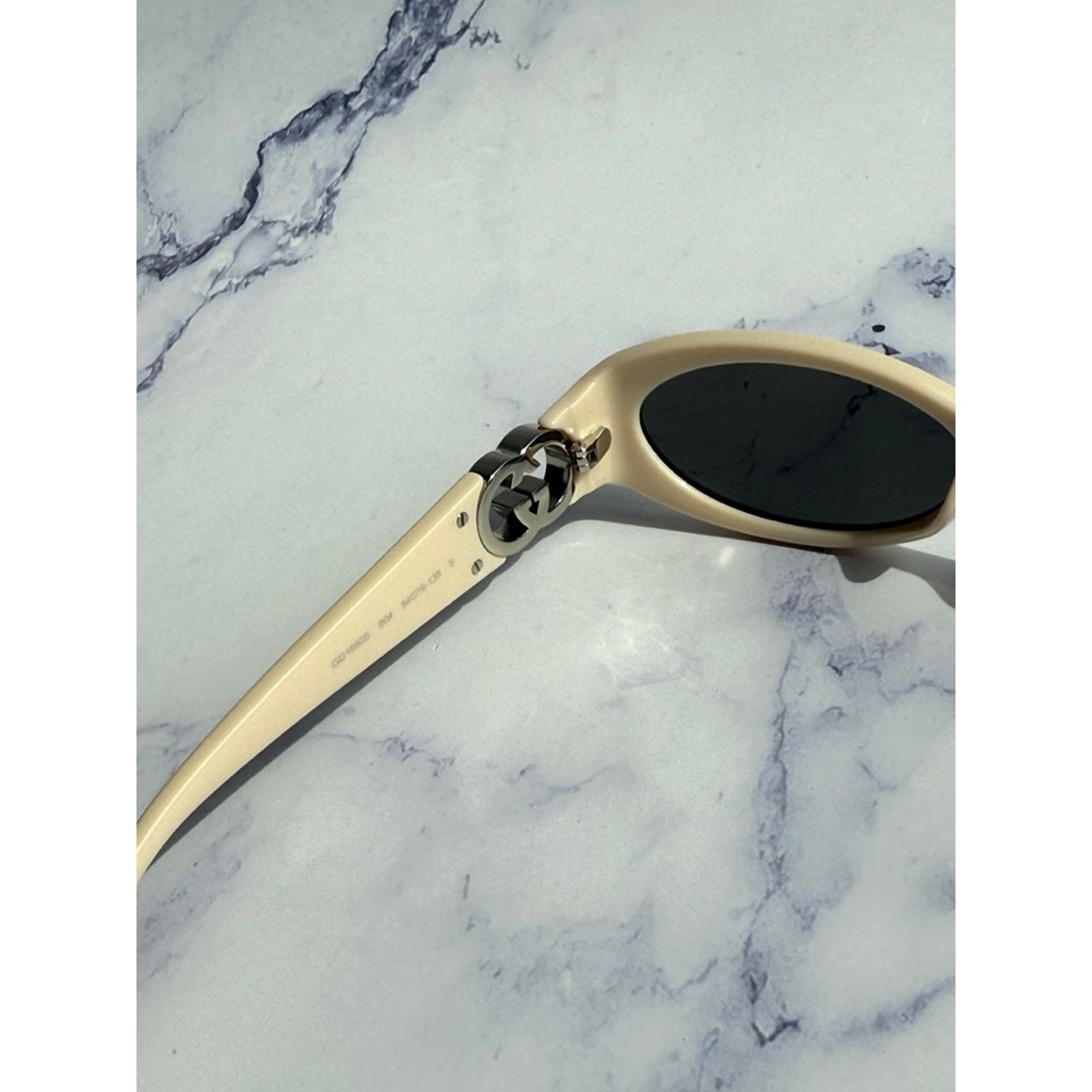Gucci SALE! NEW Gucci GG1660S White Slim Oval Logo Sunglasses Size ONE SIZE - 6 Thumbnail
