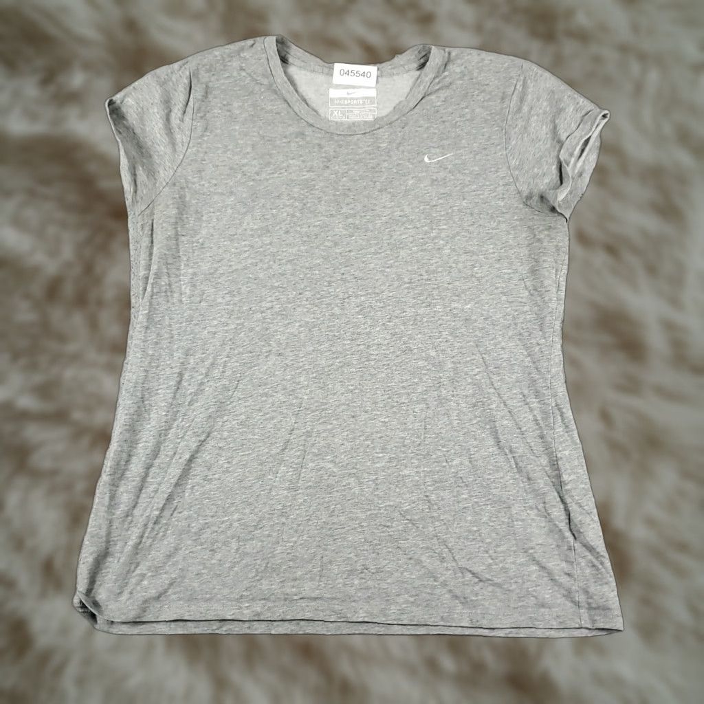 Nike Nike Women's T-Shirt XL Gray Short Sleeve Swoosh Casual Modern Size XL / US 12-14 / IT 48-50 - 1 Thumbnail
