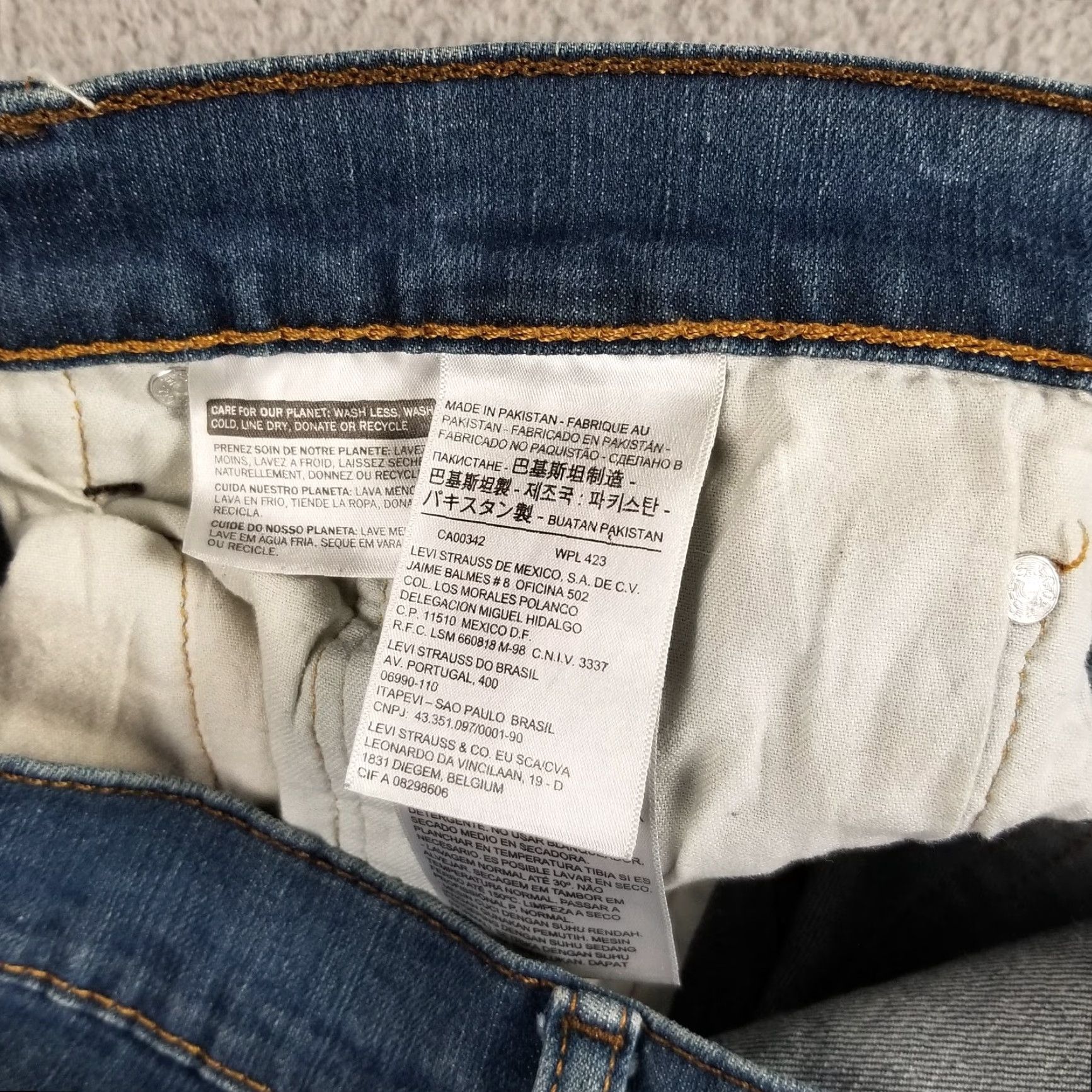 Levi's Levi's 541 Athletic Fit Tapered Jeans Mens 36x32 Blue Denim Mid Rise Size US 36 / EU 52 - 2 Thumbnail