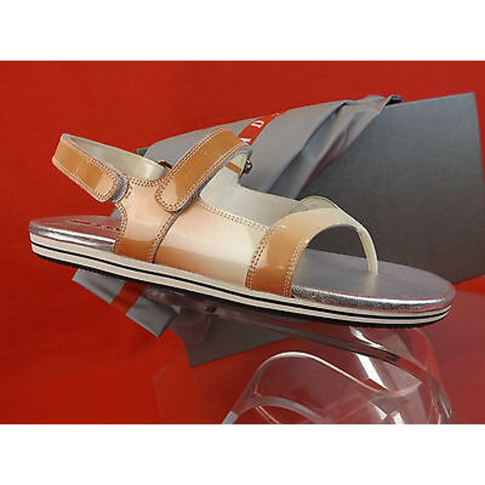 Prada PATENT OMBRE LEATHER FLATS TWO TONE THONG SANDALS 37.5 Size US 7.5 / IT 37.5 - 6 Thumbnail