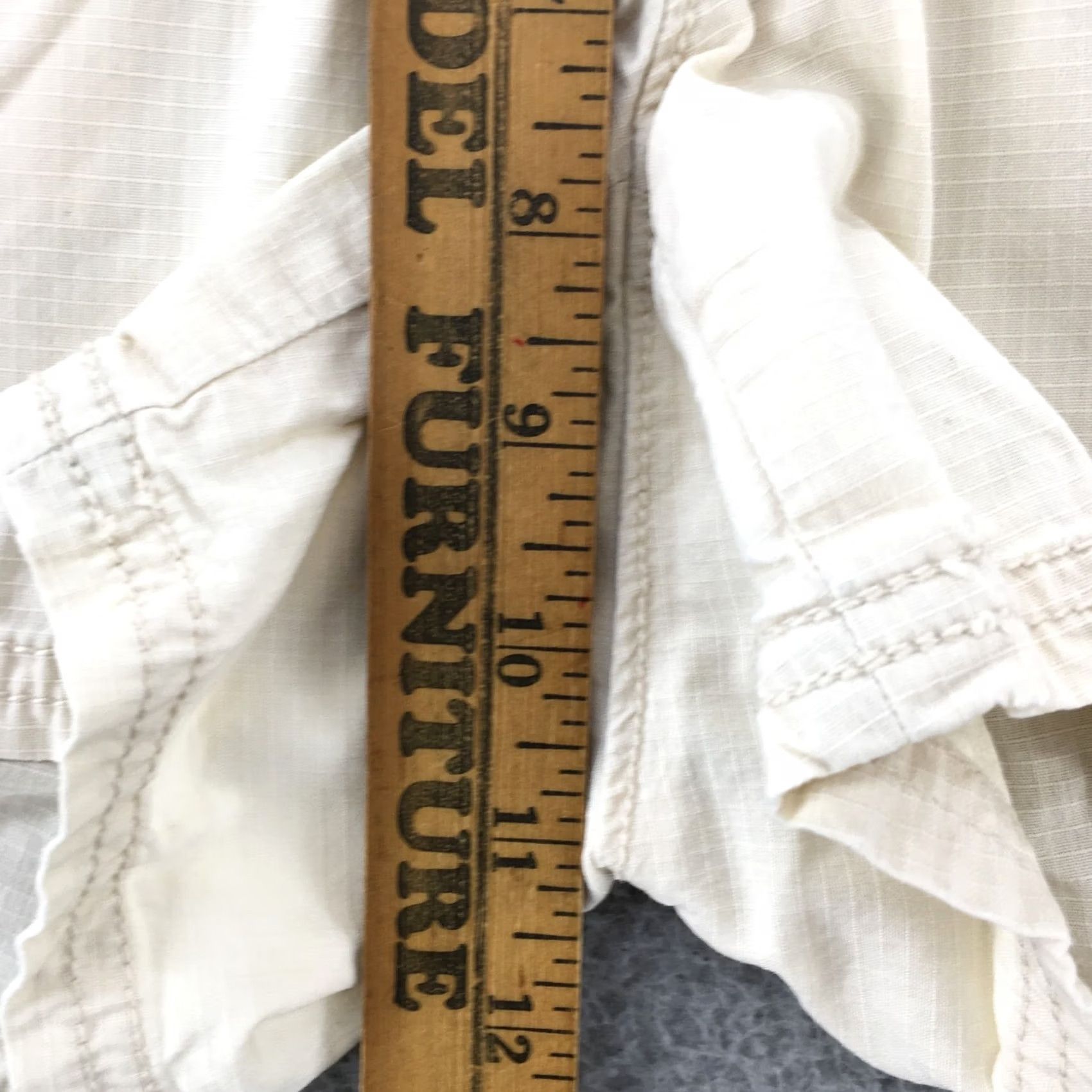 Banana Republic Banana Republic Cut-Off Shorts Womens 6 White Low Rise Button Zip Fly Casual Shirt? Size 28" / US 6 / IT 42 - 6 Thumbnail