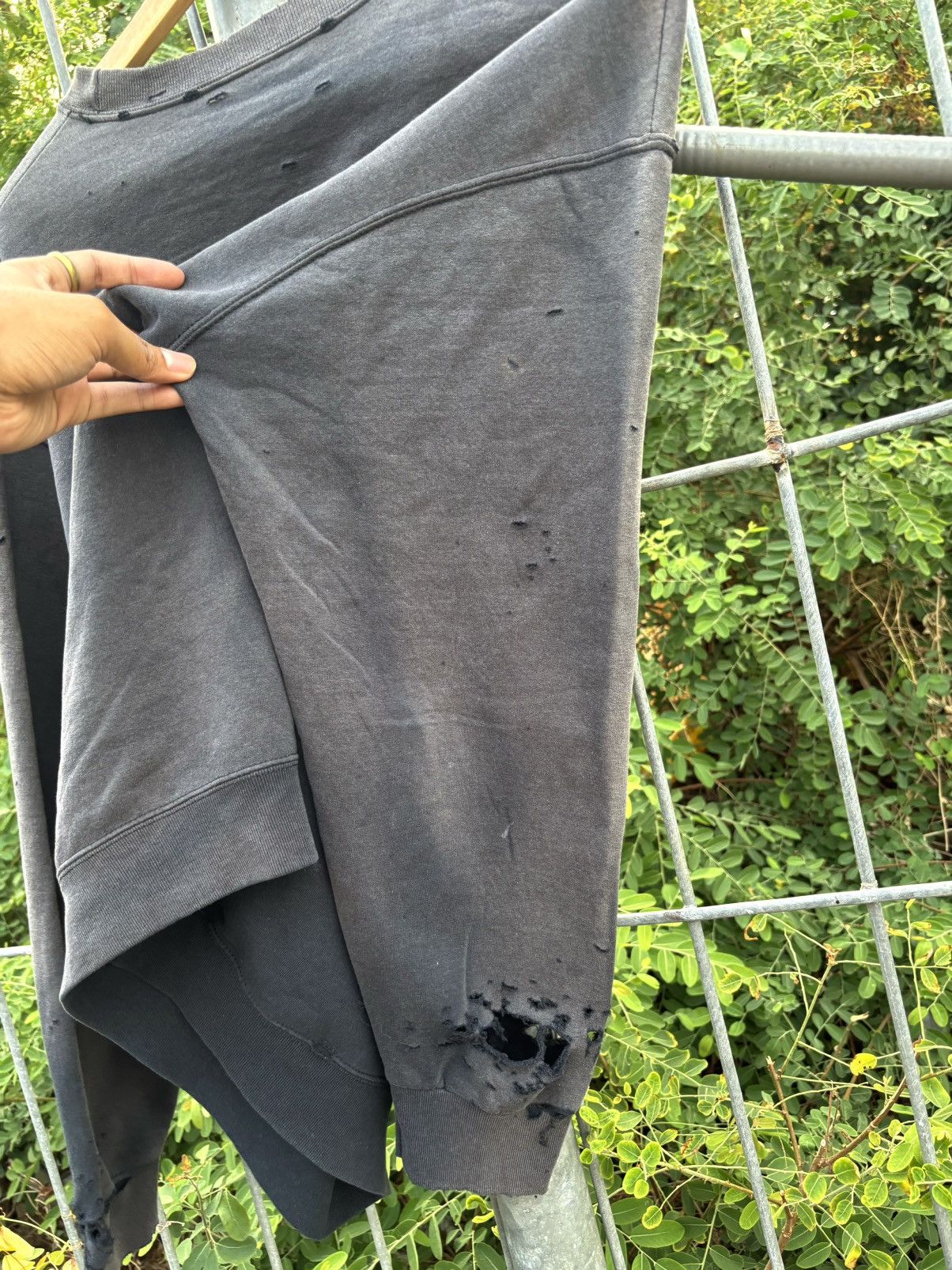 Vintage Thrashed Distressed Sweatshirt Faded Blacl ERD Grunge Size US L / EU 52-54 / 3 - 18 Thumbnail