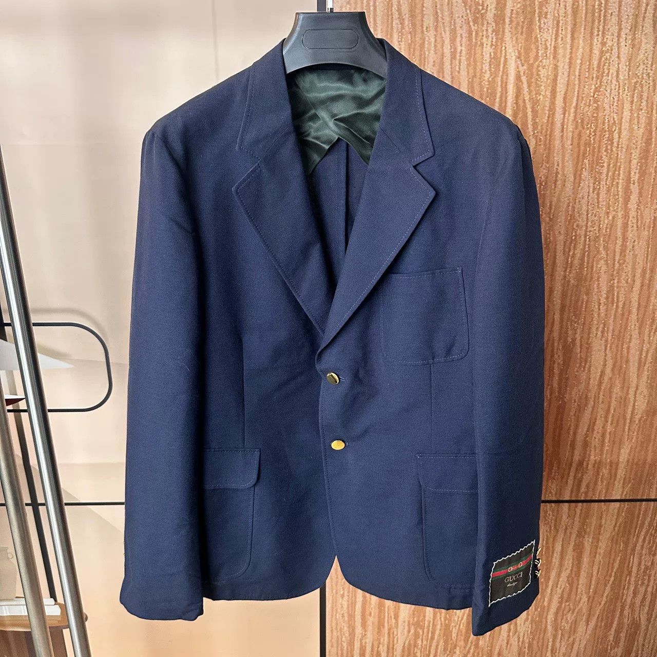 Gucci Gucci Navy Sleeve Badge Blazer Size 52 Size US L / EU 52-54 / 3 - 1 Thumbnail