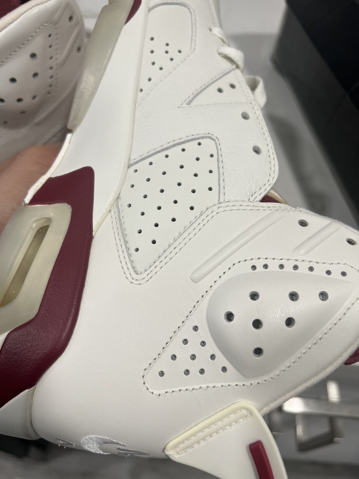 Jordan Brand Nike Jordan 6 maroon retro 2015 sz 8 Size US 8 / EU 41 - 11 Thumbnail