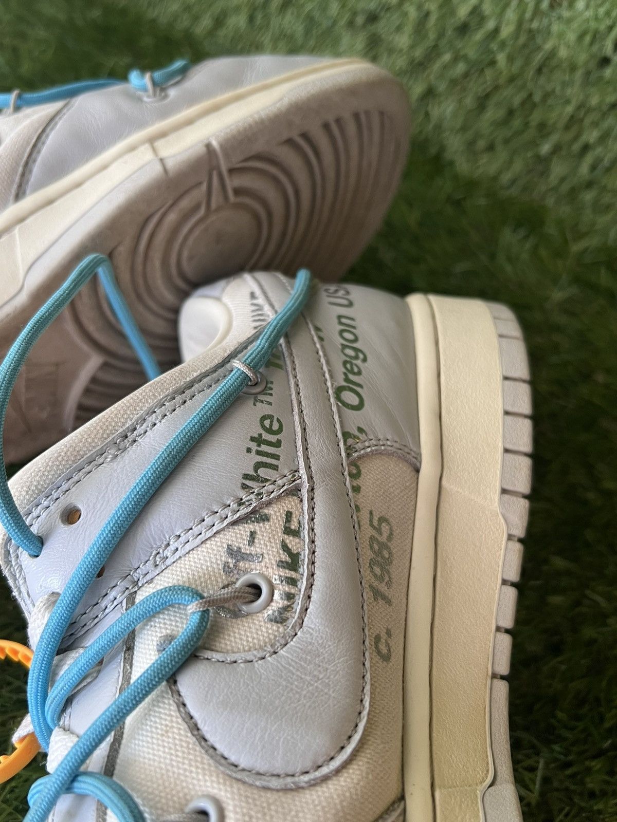 Nike × Off-White Nike Dunk Low Off-White Lot 2 Size US 12 / EU 45 - 10 Thumbnail