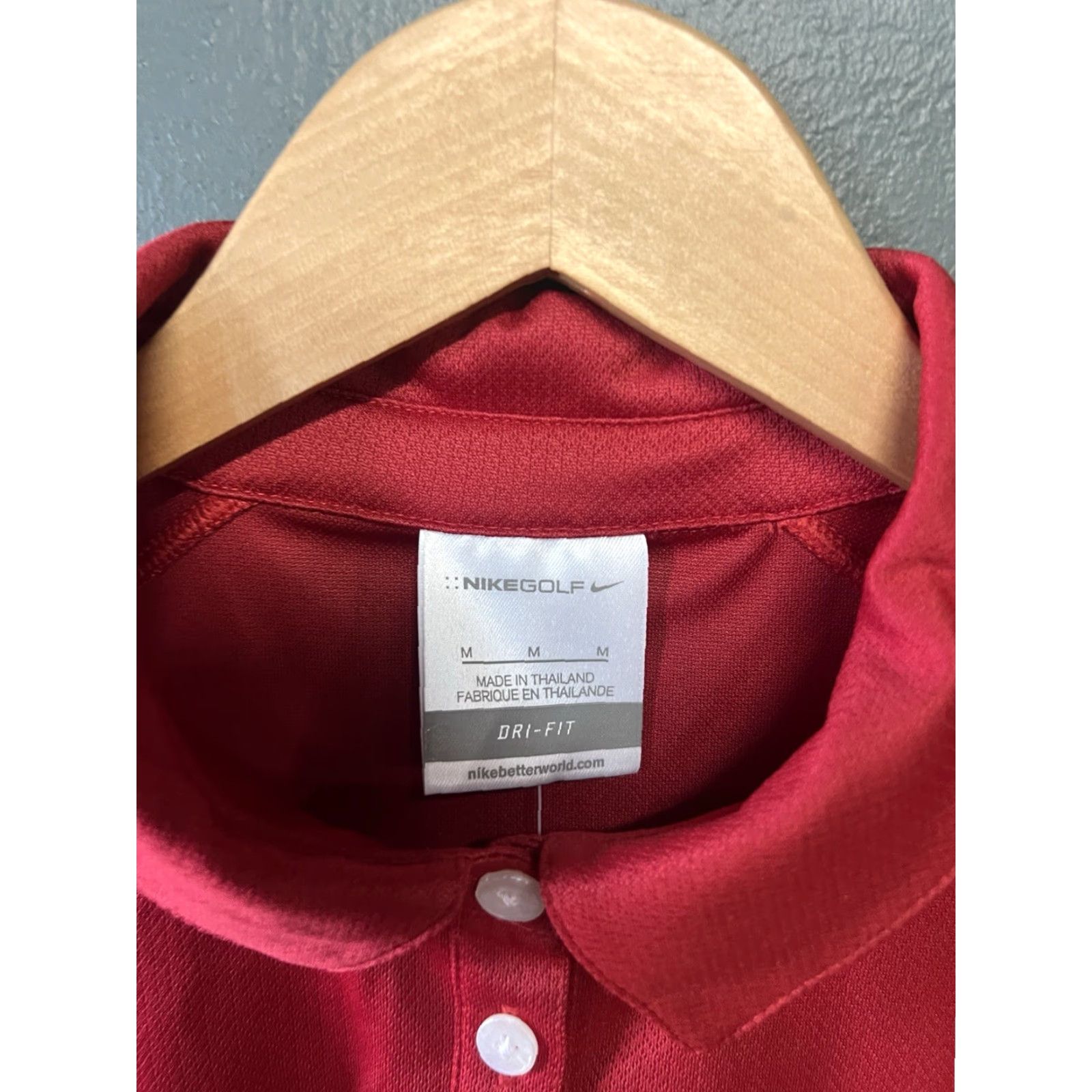 Nike Nike Polo Shirt Womens Red Short Sleeve Size M NWT Wells Fargo Size M / US 6-8 / IT 42-44 - 3 Thumbnail