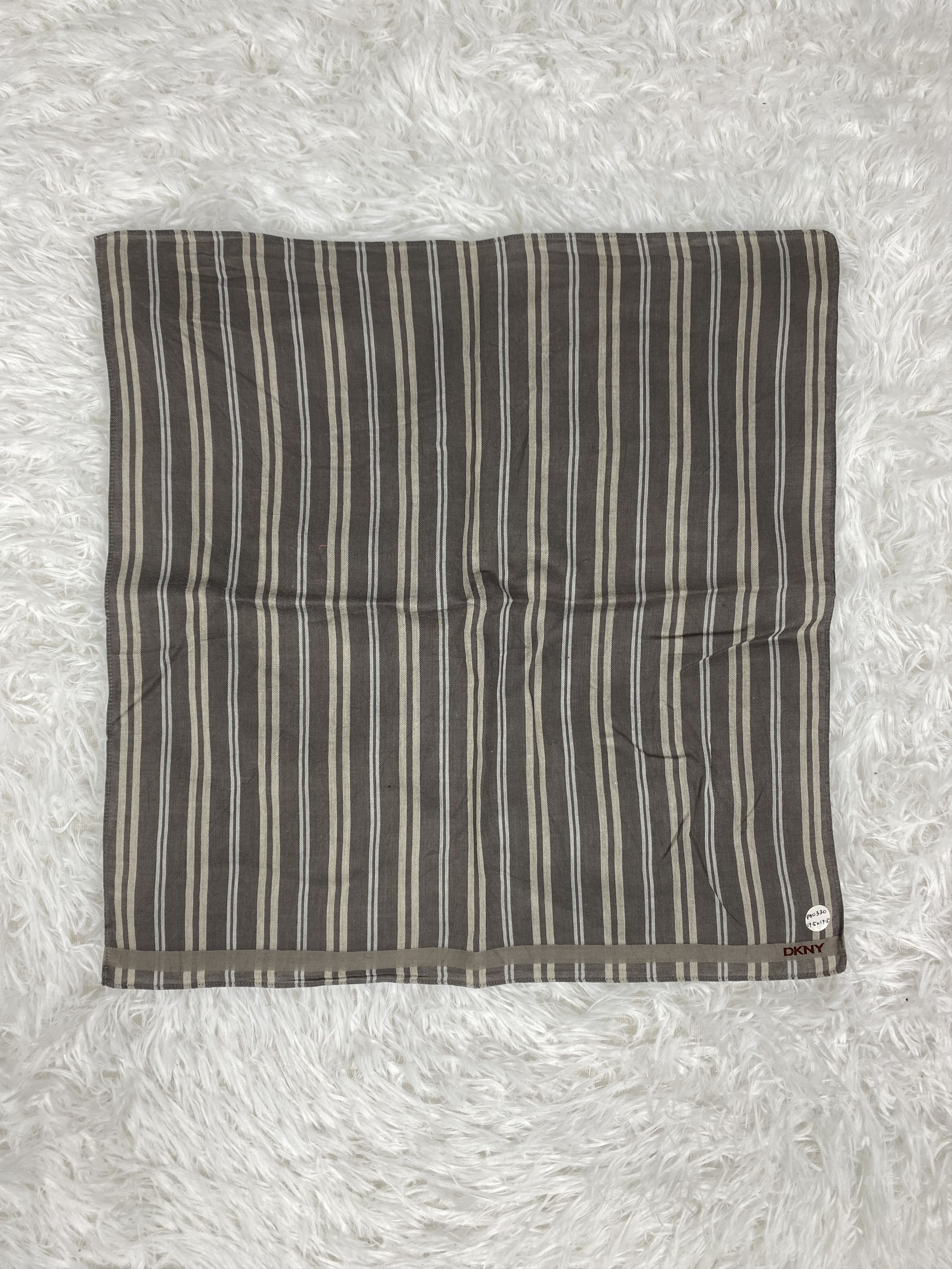 DKNY Vintage DKNY Handkerchief Neckerchief PH0330 Size ONE SIZE - 3 Thumbnail