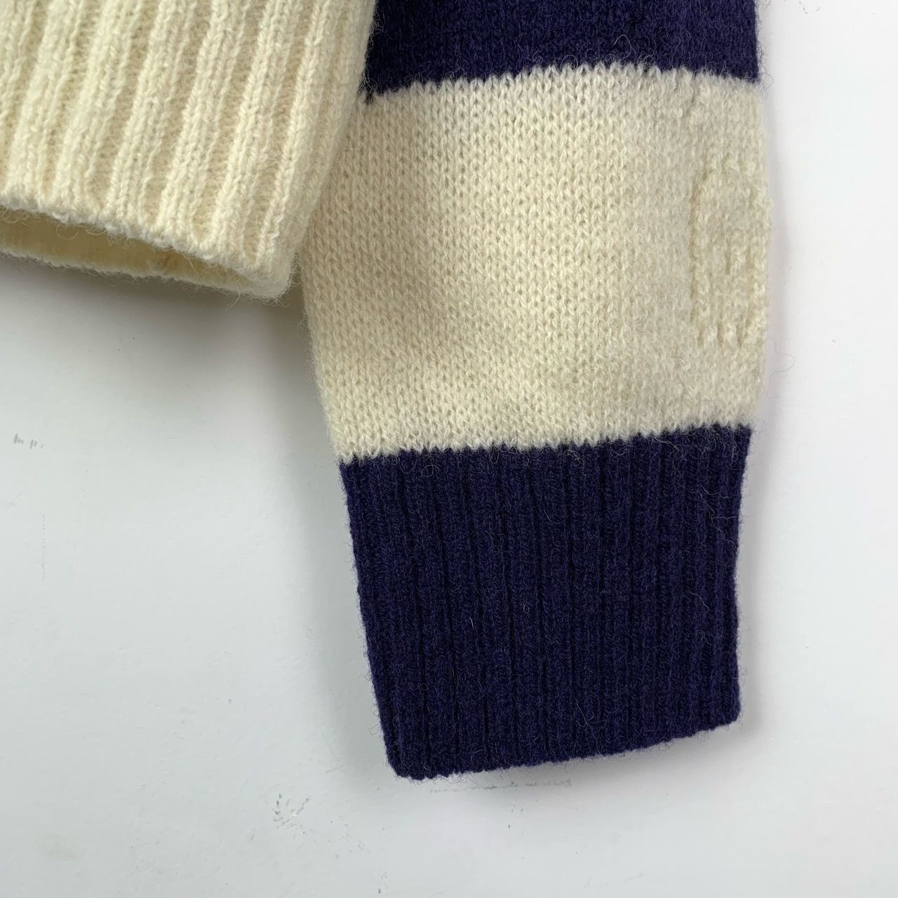 Gucci Gucci Tiger Embroidered Navy & Cream Striped Knit Sweater Size XL / US 12-14 / IT 48-50 - 7 Thumbnail