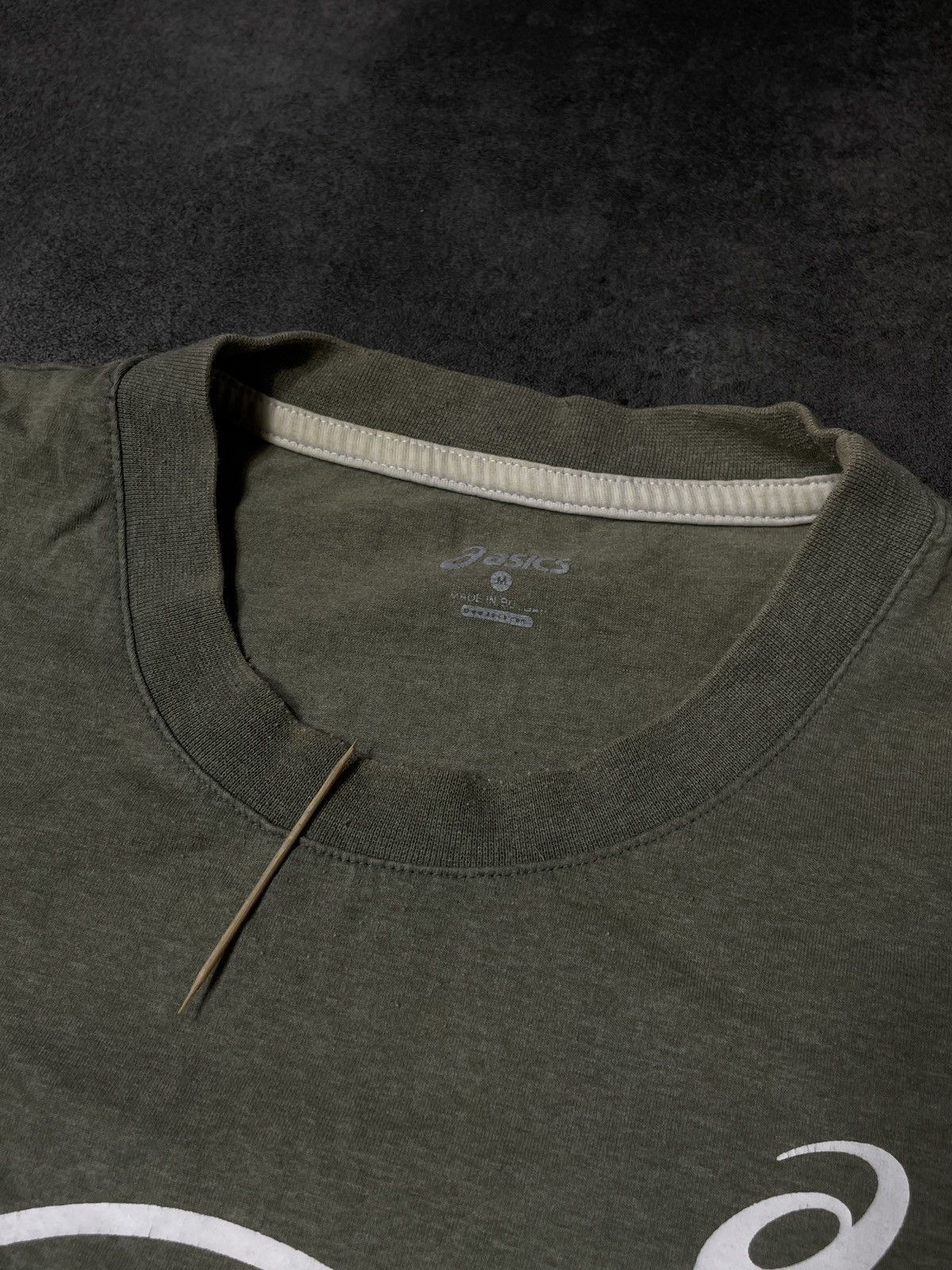 Asics 🔥Offers🔥Asics Vintage Y2K Tee Center Logo Outdoor Life Size US M / EU 48-50 / 2 - 11 Thumbnail