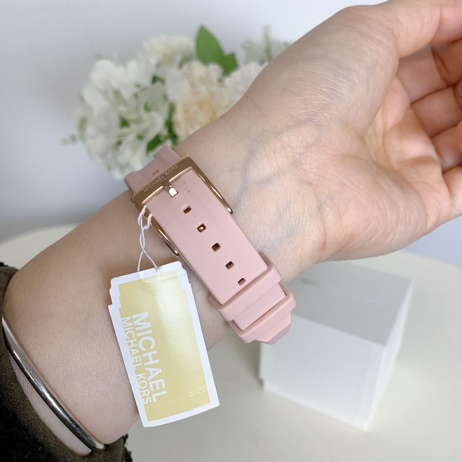 Michael Kors Michael Kors MK6854 Runway Three-Hand Blush Silicone Watch Size ONE SIZE - 3 Thumbnail