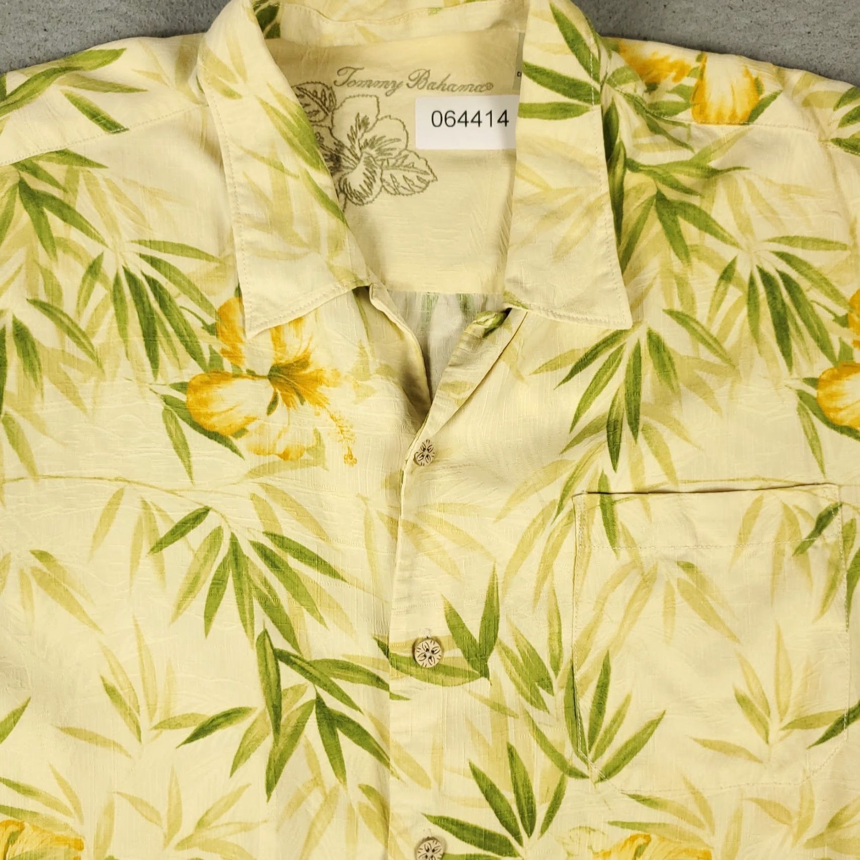 Tommy Bahama VINTAGE Tommy Bahama Shirt Mens XL Yellow Floral Silk Hawaiian Button Up Short Sleeve Size US XL / EU 56 / 4 - 2 Thumbnail