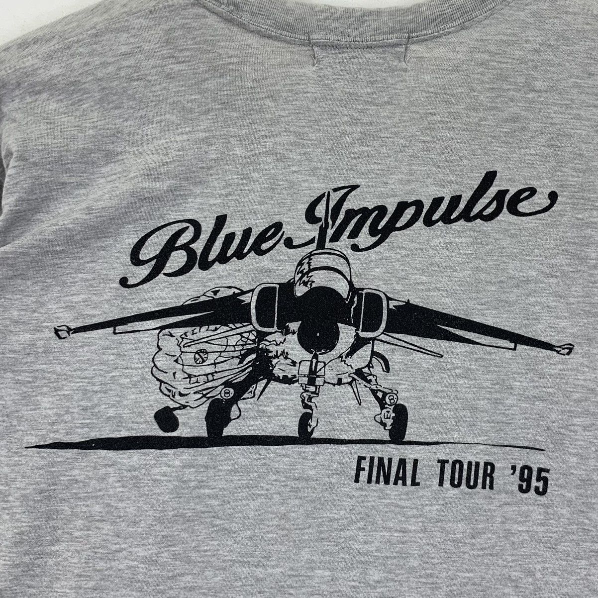 Vintage Vintage 1995 BLUE IMPULSE JAPAN Aerobatic Jet Tee Shirt Size US S / EU 44-46 / 1 - 4 Thumbnail