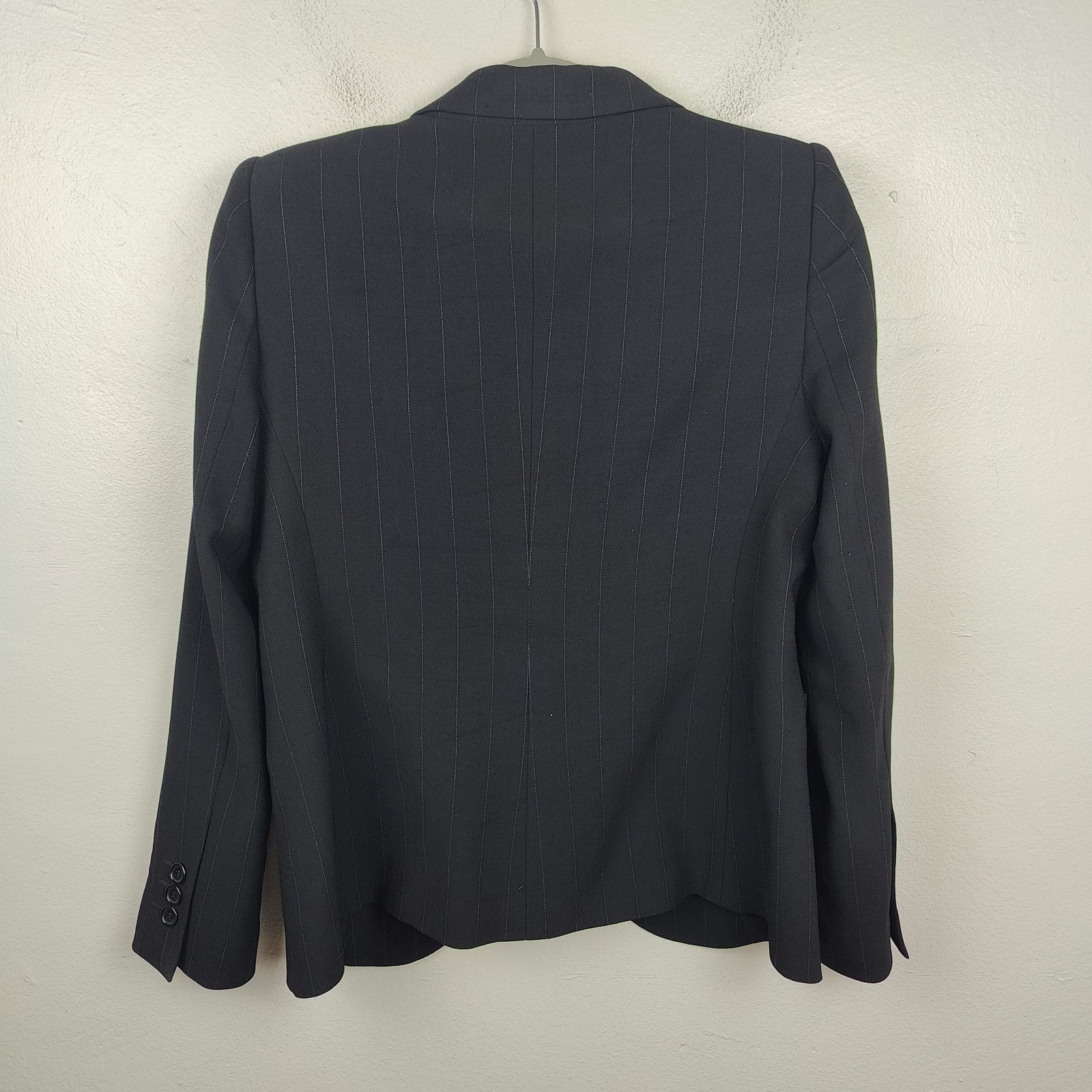 Armani Collezioni Armani Collezioni Blazer 12 Black Pinstripe Preppy Work Size XL / US 12-14 / IT 48-50 - 3 Thumbnail