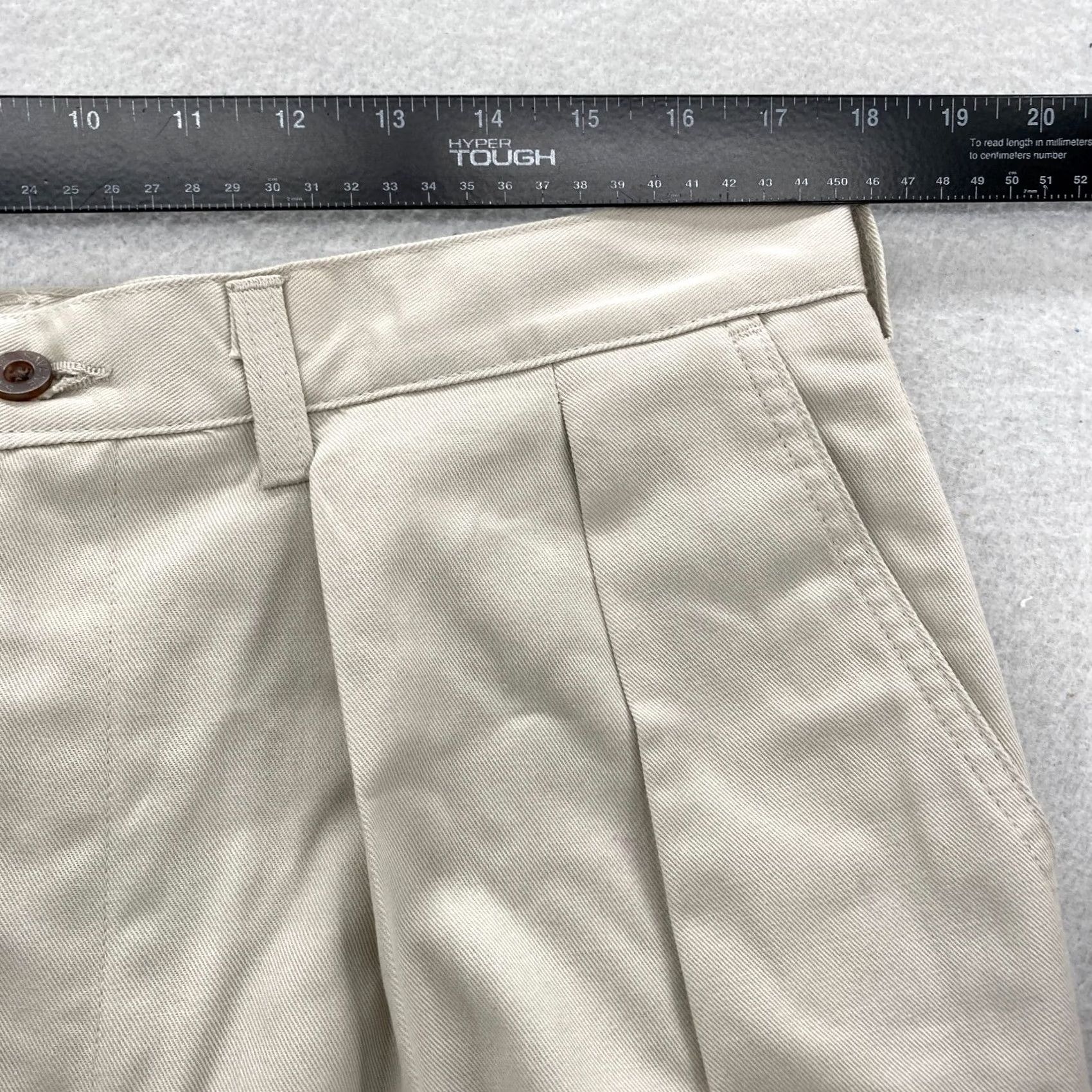 Savane Savane Khaki Pants Mens 36x29 Gray Pleated Classic Tapered Leg Wrinkle Resist Size US 36 / EU 52 - 7 Thumbnail