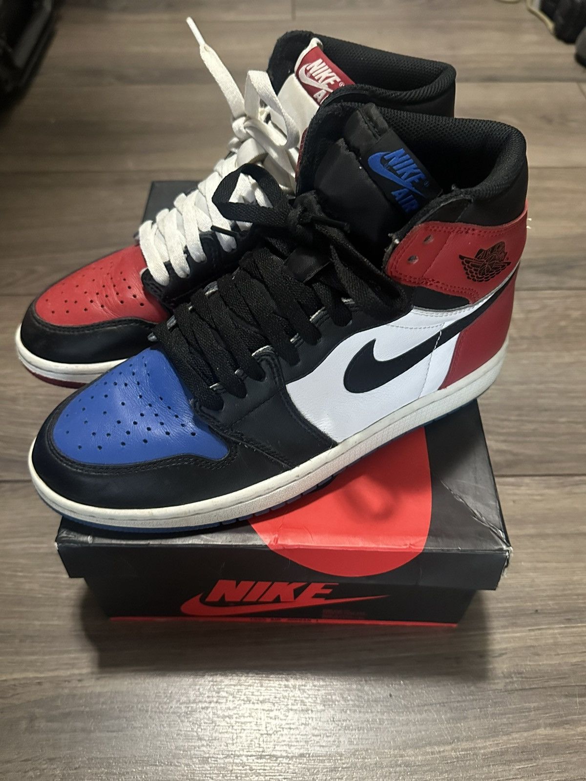 Jordan Brand Air Jordan 1 Top 3 Size US 8 / EU 41 - 2 Thumbnail
