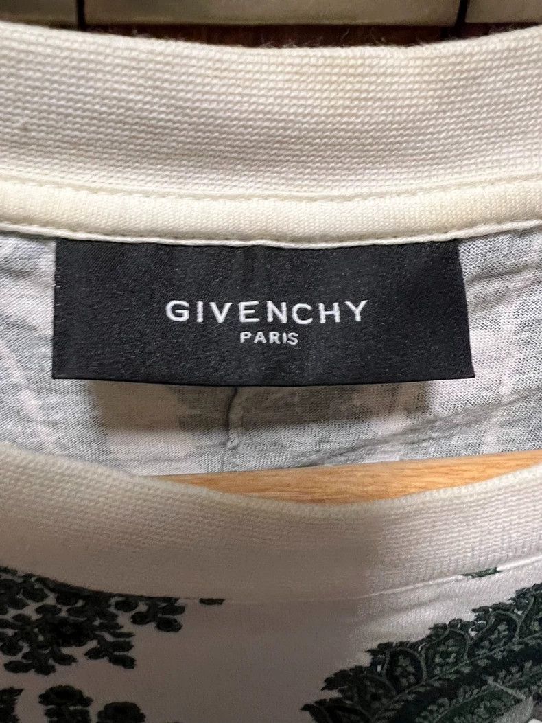 Givenchy Givenchy Vine Fighter Short Sleeve Size S Size US S / EU 44-46 / 1 - 2 Thumbnail