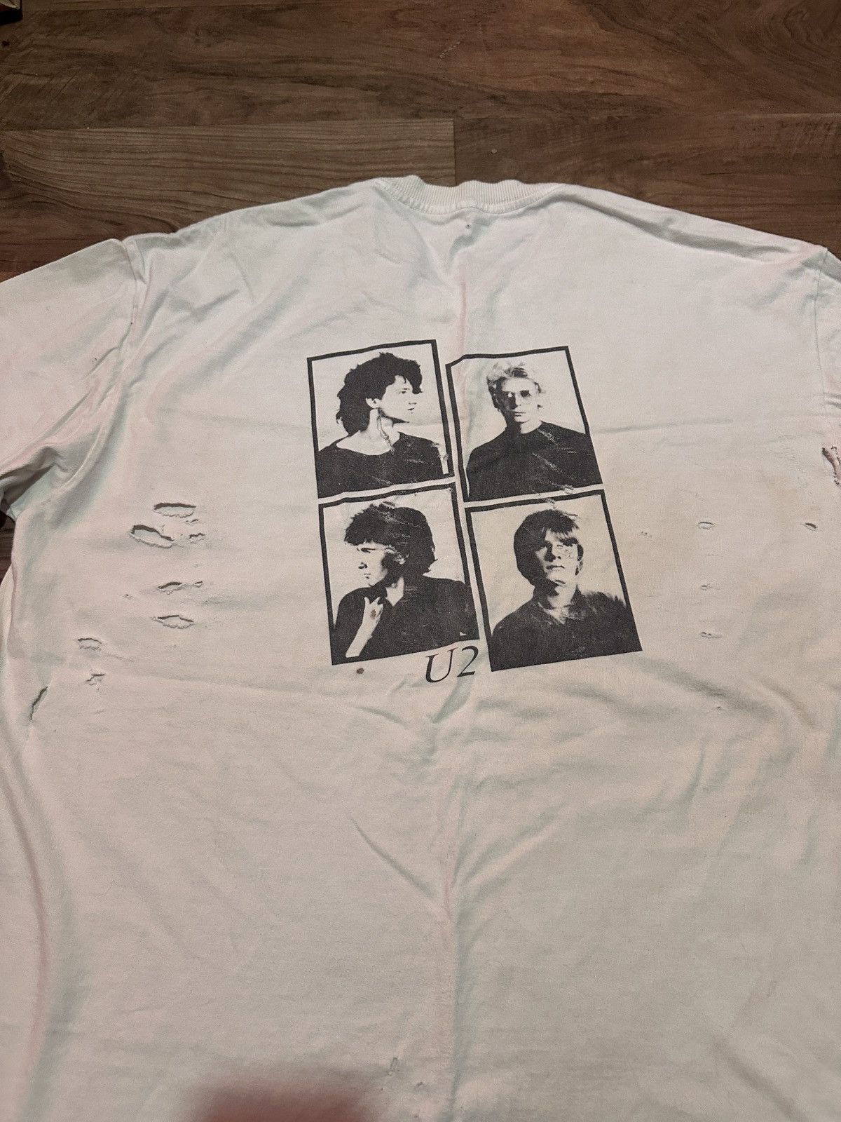 Other Vintage thrashed U2 tour tee Size US L / EU 52-54 / 3 - 4 Thumbnail