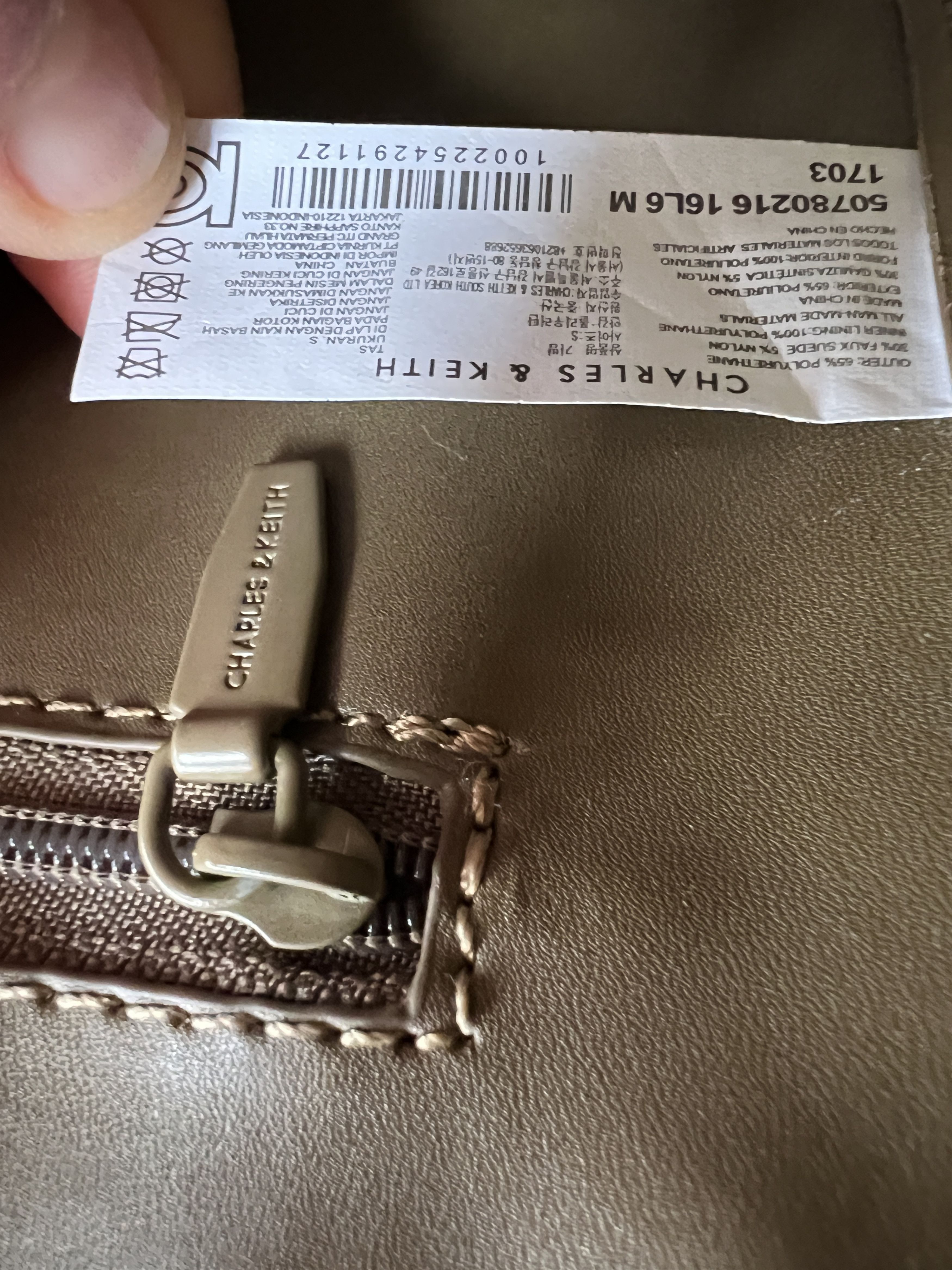 Other Charles & Keith Bag Size ONE SIZE - 8 Thumbnail