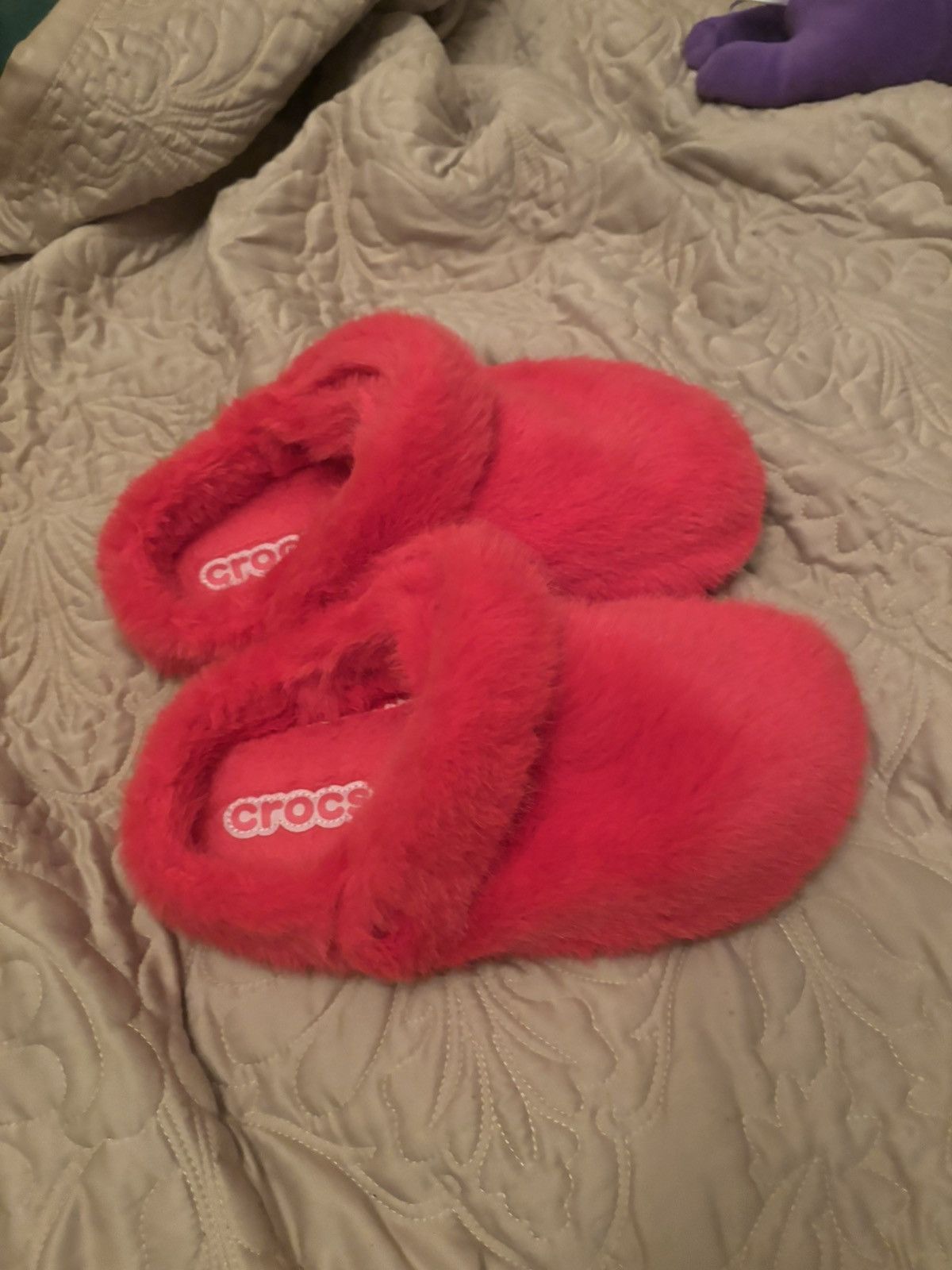Crocs Pink Fur Crocs Size US 9 / EU 42 - 1 Thumbnail