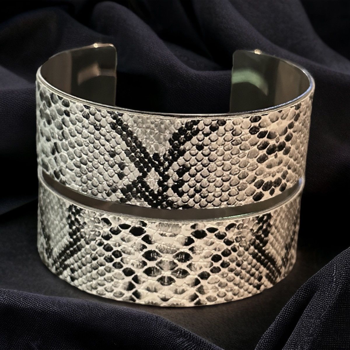 Other Snakeskin wide cuff bracelet Size ONE SIZE - 1 Thumbnail