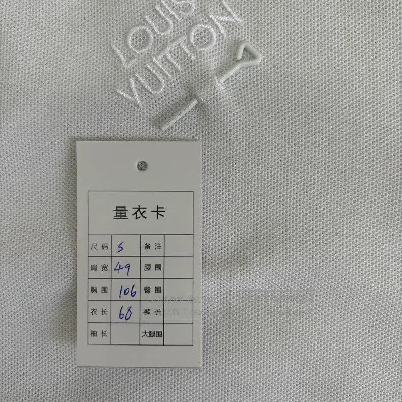 Louis Vuitton Louis Vuitton White pin POLO shirt Size US S / EU 44-46 / 1 - 7 Thumbnail