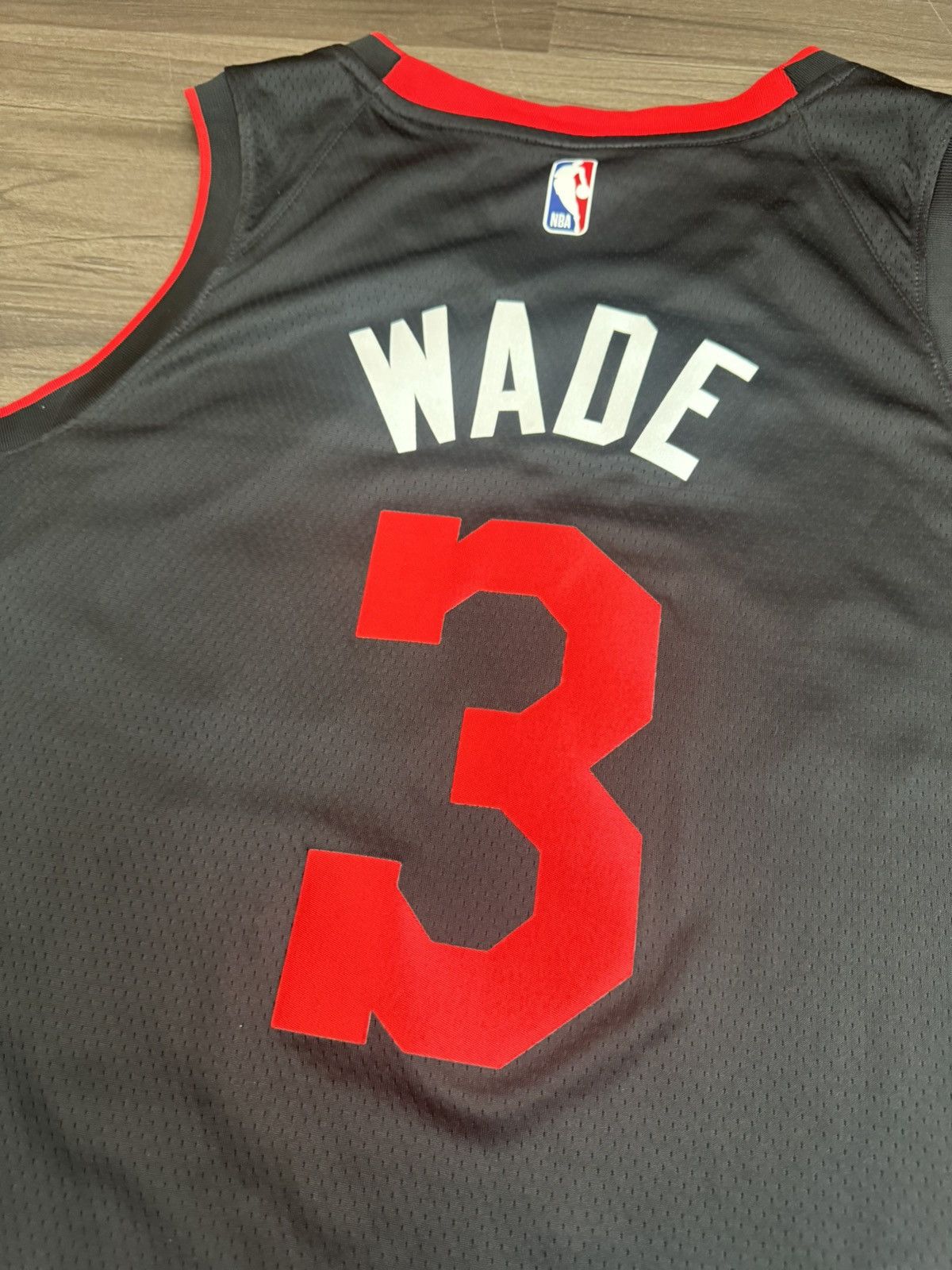 Nike Miami Heat Dwayne Wade #3 NBA 2023/24 City Edition Jersey Size US XL / EU 56 / 4 - 8 Thumbnail