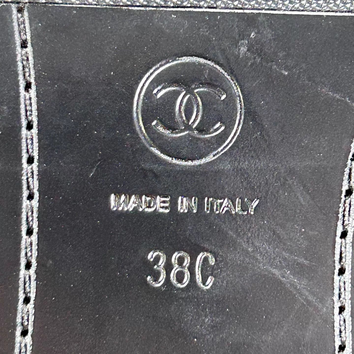 Chanel Chanel 25p Black Crystal Double C Loafer 38 Size US 7.5 / IT 37.5 - 7 Thumbnail