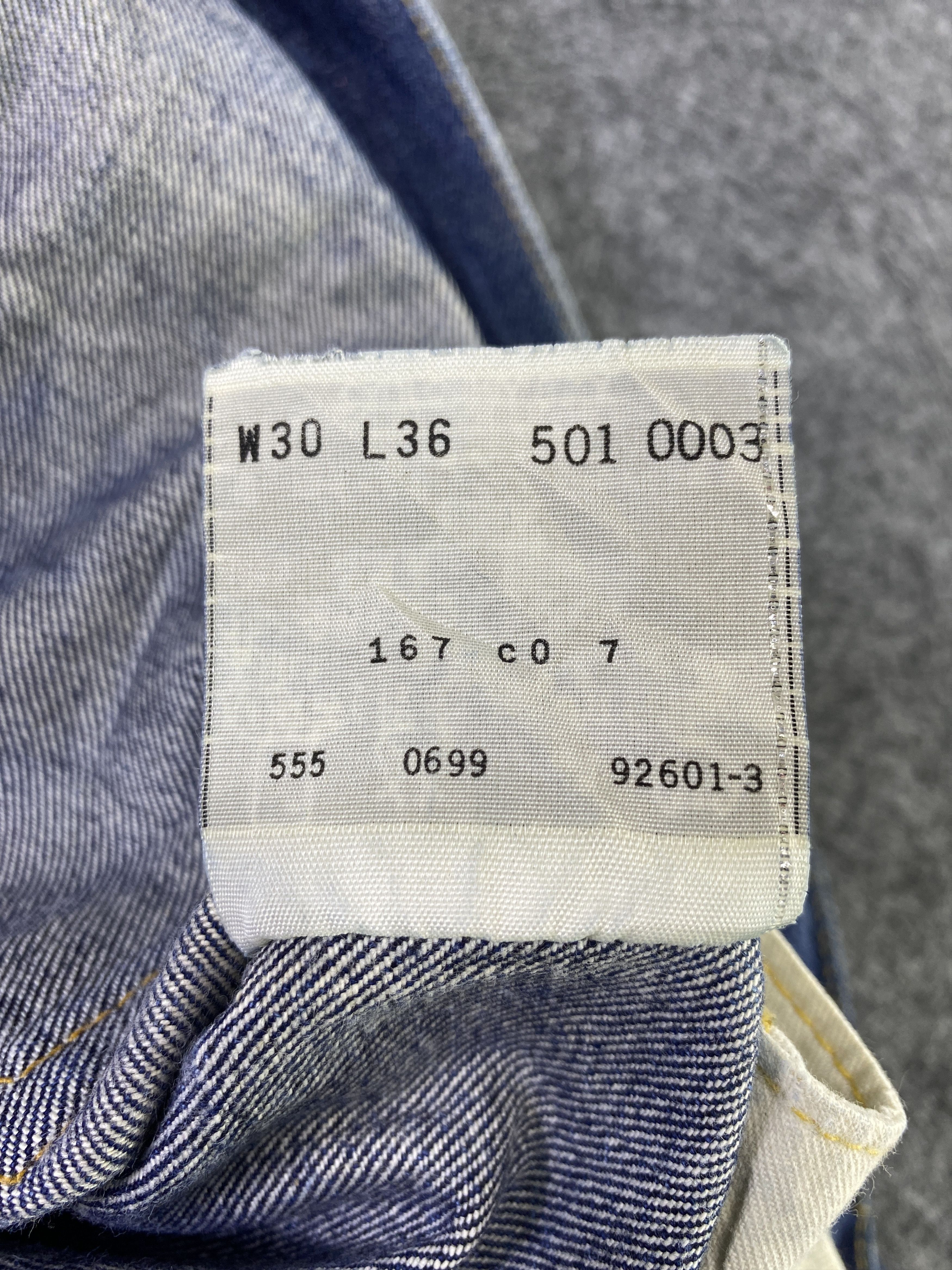 Levi's VINTAGE LEVI'S 501xx REDLINE DISTRESSES BLUE WASH JEANS-J888 Size US 30 / EU 46 - 8 Thumbnail
