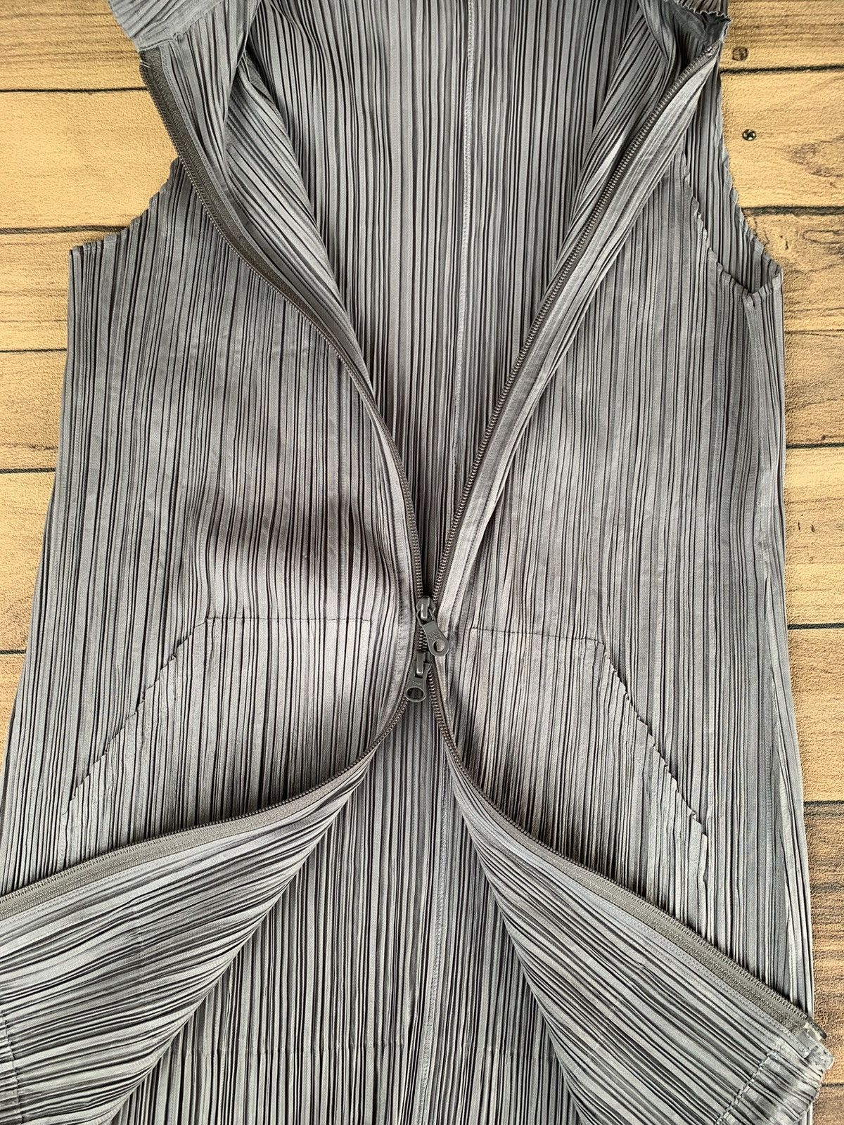 Pleats Please Issey Miyake Pleats please issey miyake vest hoodie Size XL / US 12-14 / IT 48-50 - 3 Thumbnail