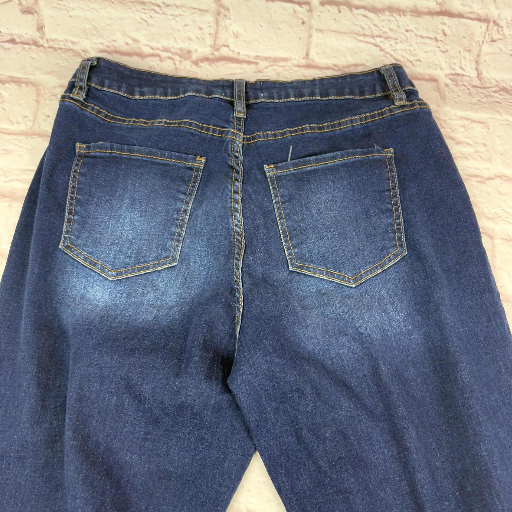 Vintage YMI Jeans Womens Flared Jeans Distressed Knees Raw Hem 13/31 Inseam 33 Blue Denim Stretch Size 34" / US 12 / IT 48 - 4 Thumbnail