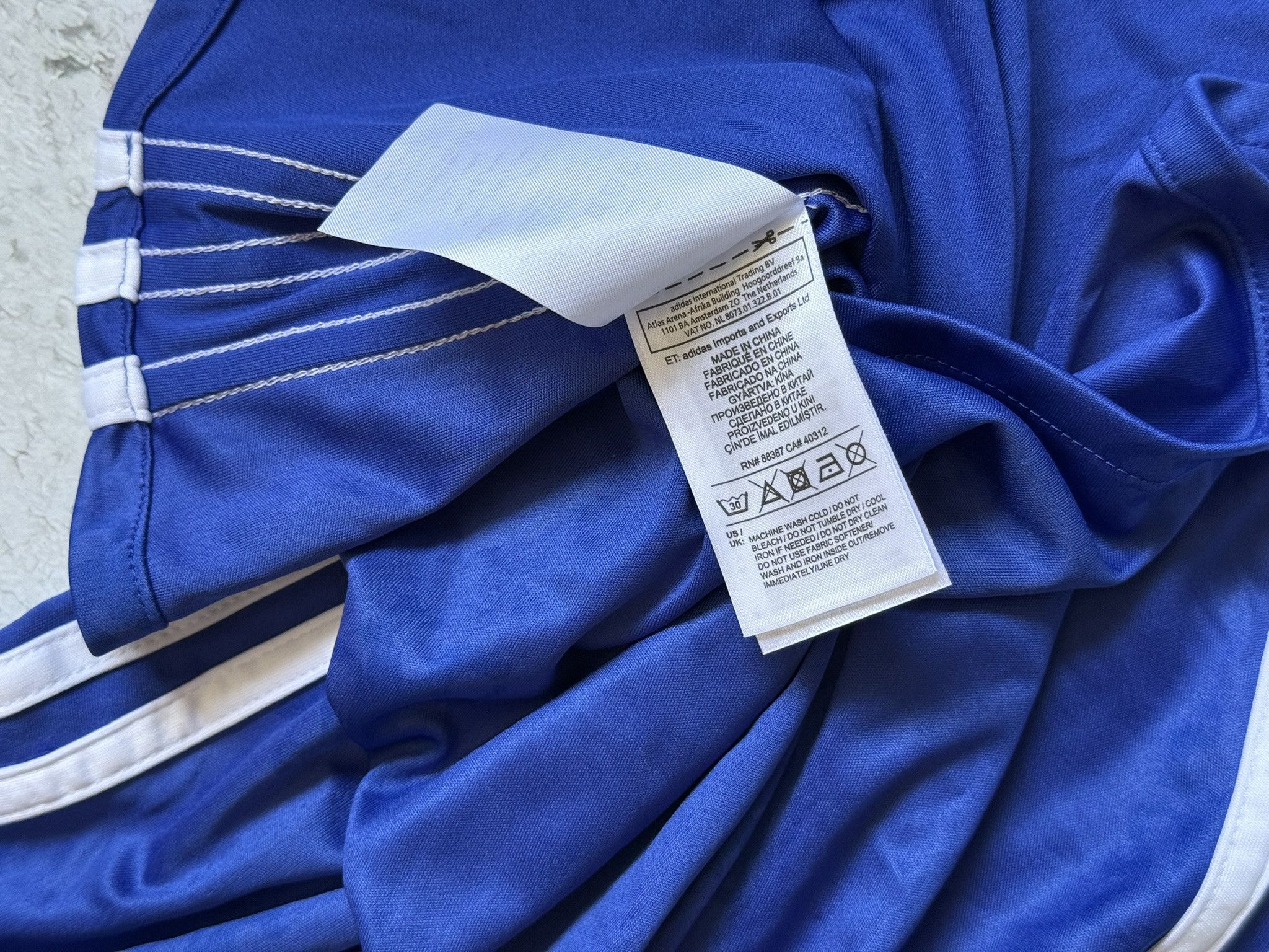 Adidas CHELSEA 2016 2017 HOME FOOTBALL SHIRT SOCCER JERSEY ADIDAS S Size US S / EU 44-46 / 1 - 10 Thumbnail