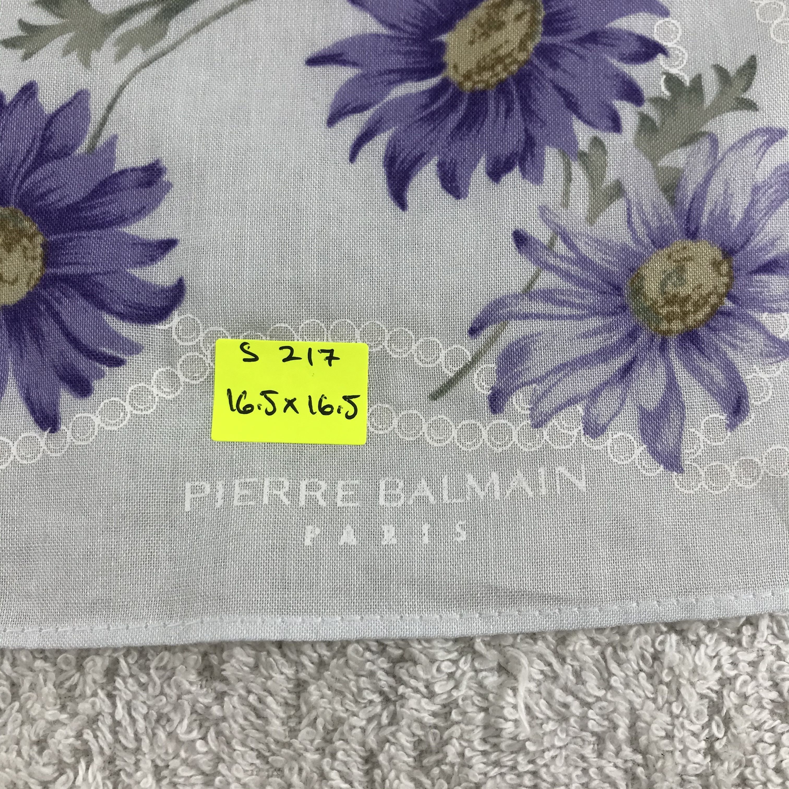 Pierre Balmain × Vintage Pierre Balmain Bandana / Handkerchief / Neckerchief - S217 Size ONE SIZE - 5 Thumbnail