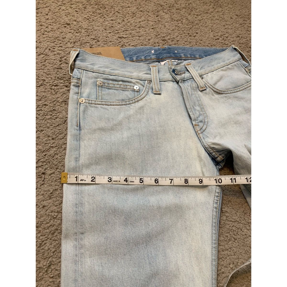 Helmut Lang HELMUT LANG LO DRAINPIPE LIGHT WASH JEANS Size US 29 - 8 Thumbnail