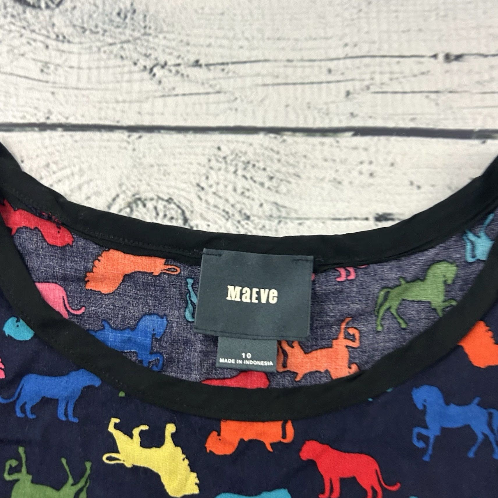Vintage Maeve Anthropologie Short Sleeve Unicorn Print Pocket Top Women's 10 Blue Shirt Size L / US 10 / IT 46 - 2 Thumbnail