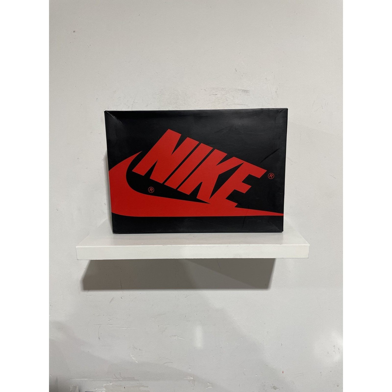Jordan Brand JORDAN 1 RETRO ROOKIE OF THE YEAR SIZE 9 PREOWNED Size US 9 / EU 42 - 7 Thumbnail