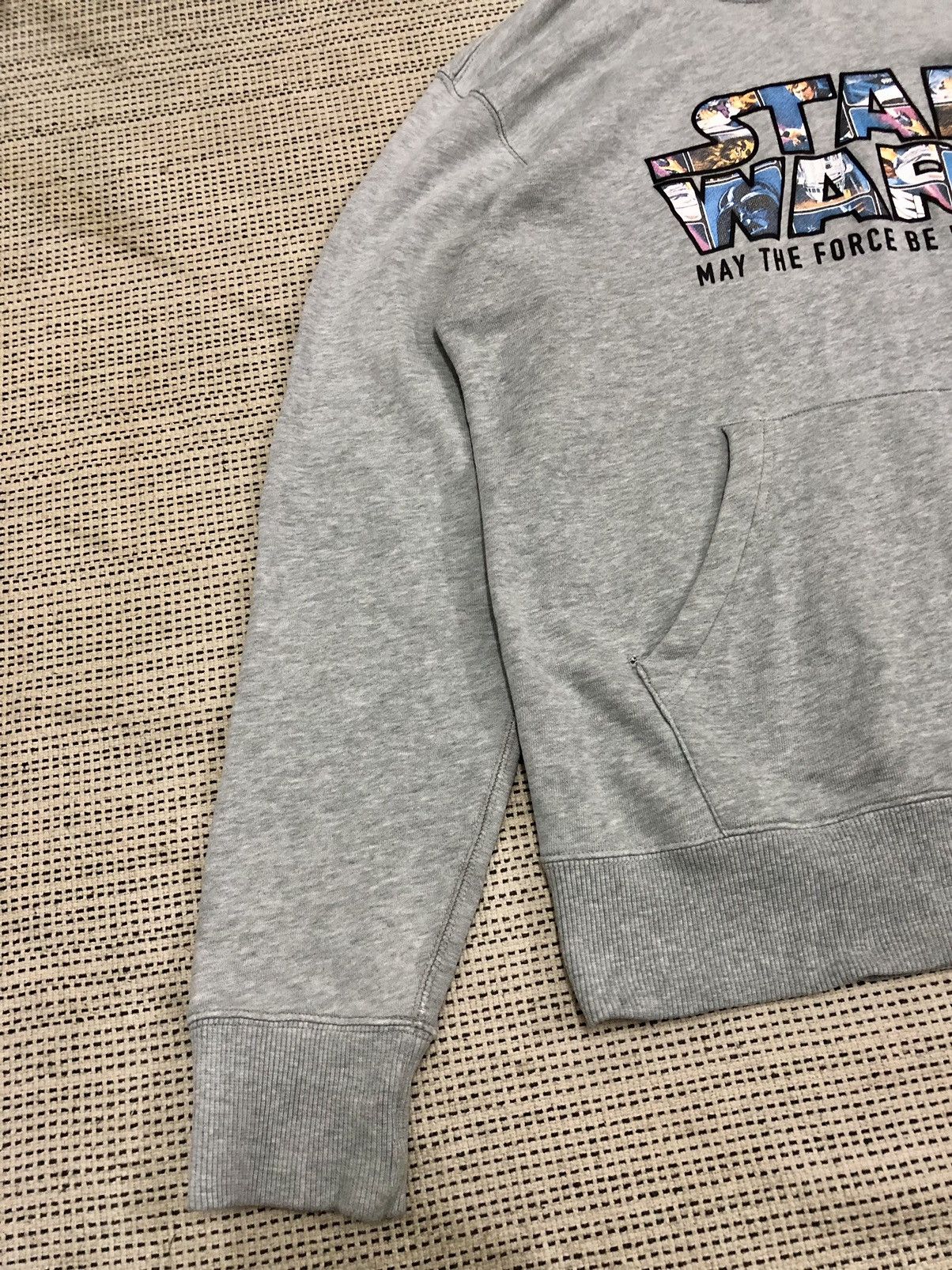 Star Wars × Uniqlo STAR WARS X UNIQLO HOODIE SPELL OUT LOGO Size US M / EU 48-50 / 2 - 2 Thumbnail