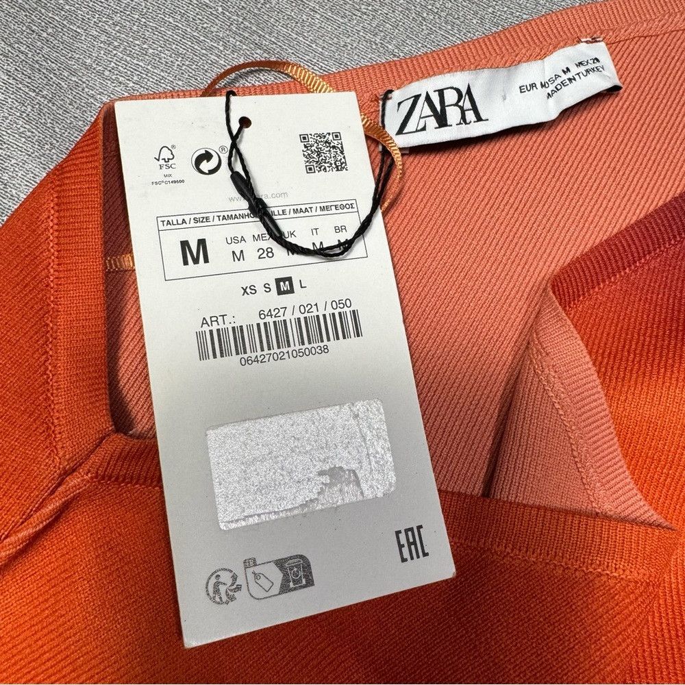 Zara NWT New Zara Asymmetrical Orange Ombre Knit Top Size M Size M / US 6-8 / IT 42-44 - 7 Thumbnail