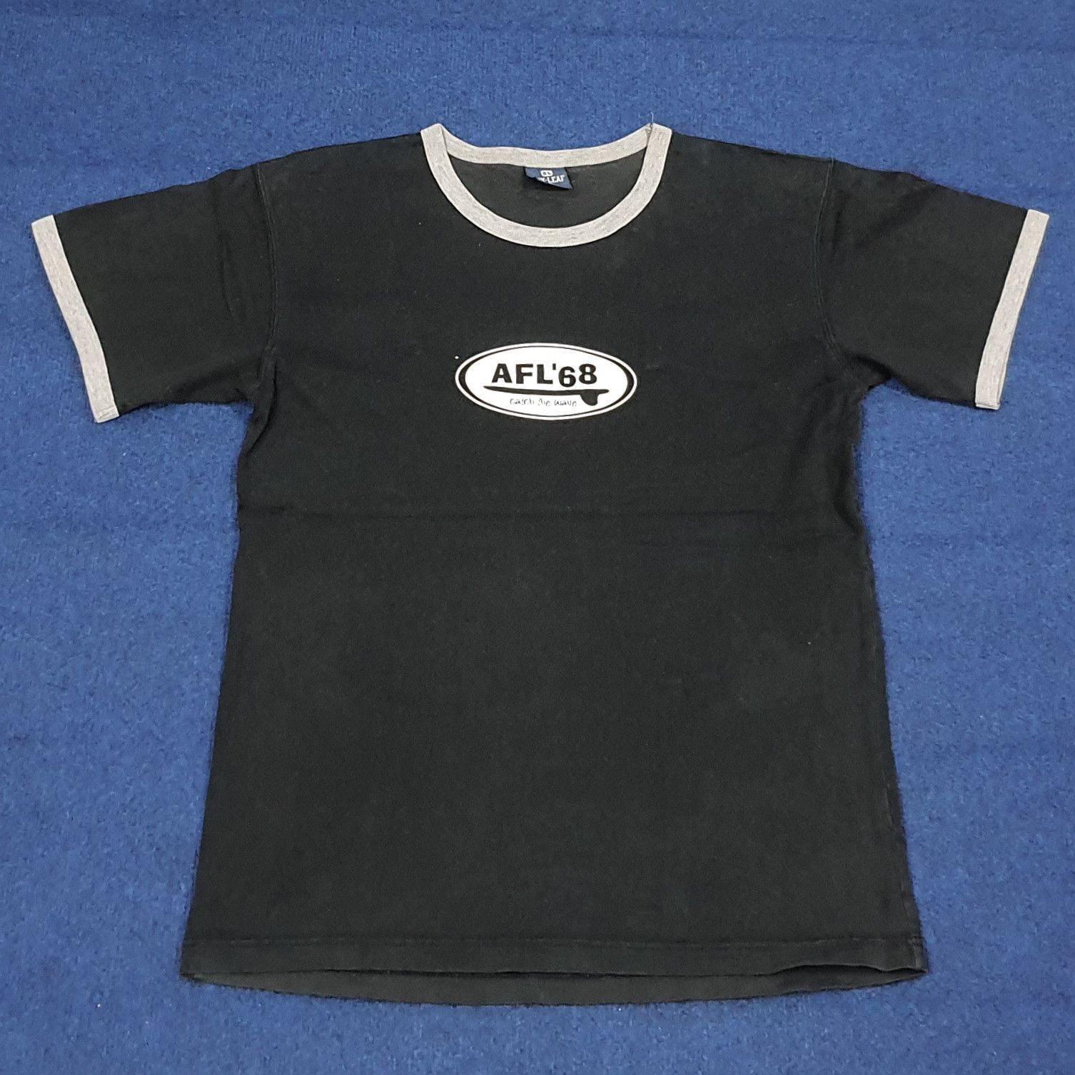 Vintage Vintage Y2K Surf AFL'68 Surfing Graphic T-Shirt C276N68 Size US M / EU 48-50 / 2 - 3 Thumbnail