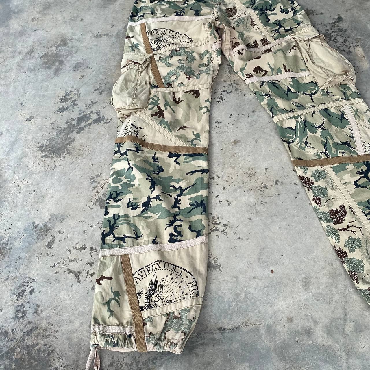 Avirex RARE AVIREX CARGO PANELLED CAMO SPLIT DESIGN ROPE ANKLE Size US 29 - 2 Thumbnail