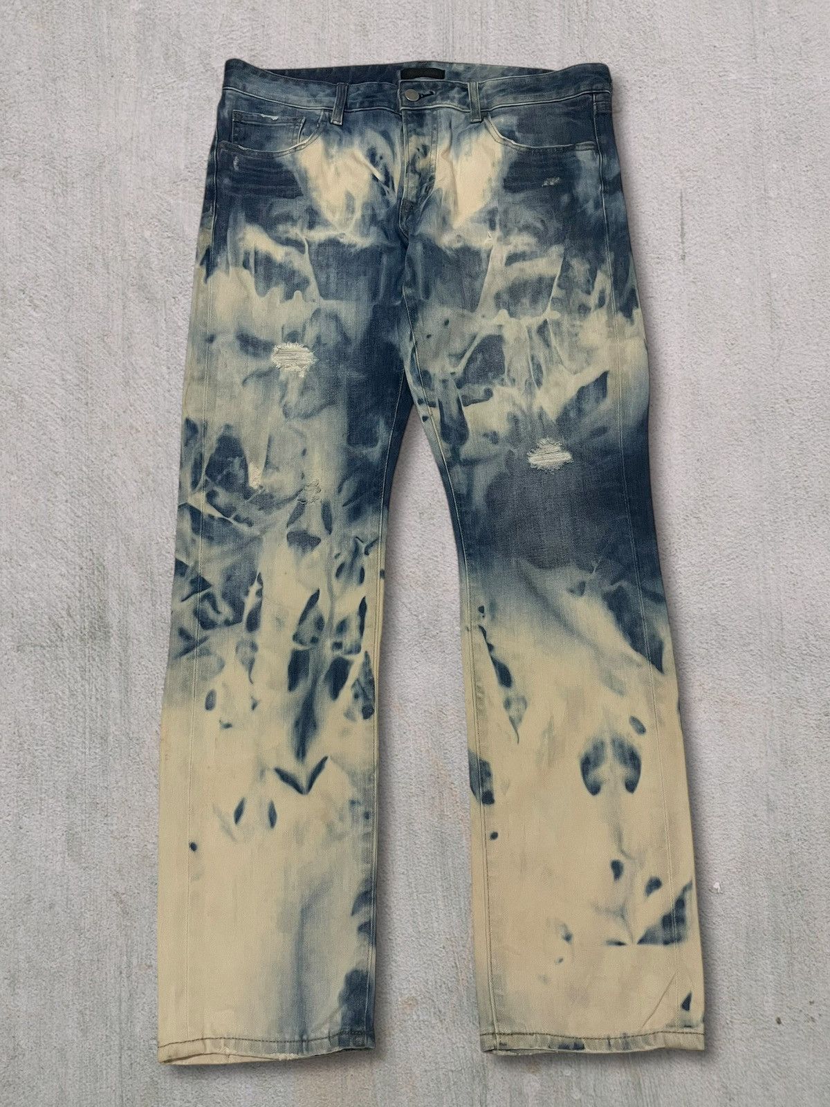 Undercover × Uniqlo Uniqlo Crazy Bleached Acid Wash Tapered Stretch Denim Jeans Size US 33 - 1 Thumbnail