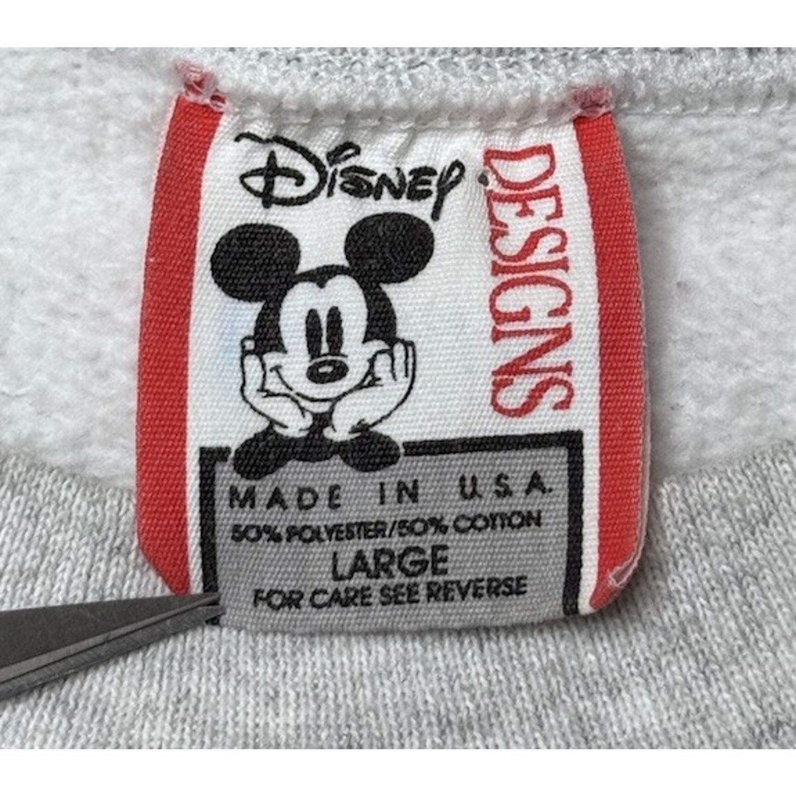 Disney Vintage Disney Mickey Sweatshirt Mens Medium Crewneck 90s Size US M / EU 48-50 / 2 - 3 Thumbnail