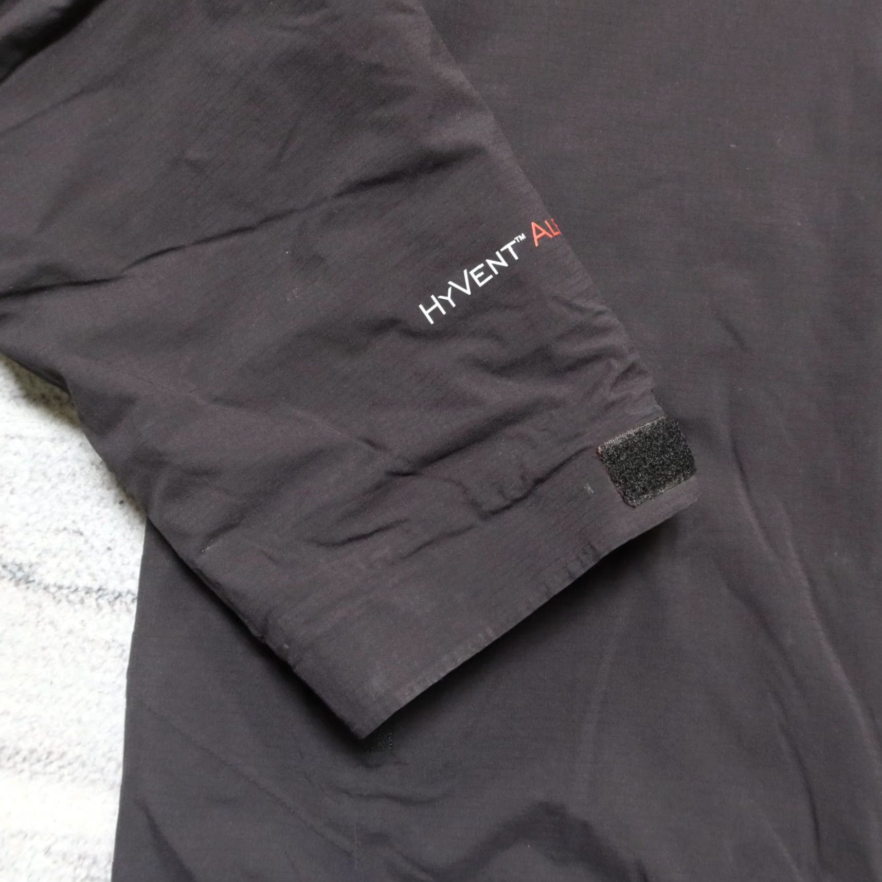 The North Face VINTAGE The North Face Summit Series Insulated Jacket Mens M Black Shirt Size US M / EU 48-50 / 2 - 3 Thumbnail