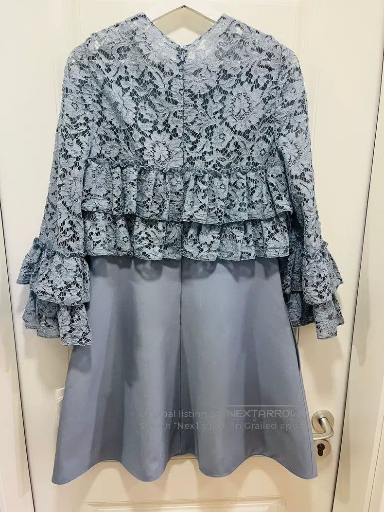 Valentino Valentino Lace dress Size L / US 10 / IT 46 - 3 Thumbnail