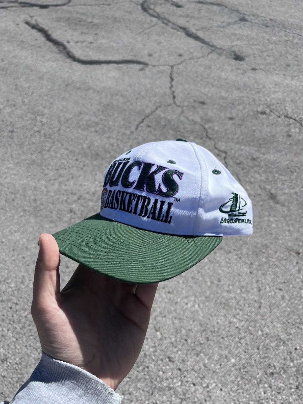 Logo Athletic Vintage ‘90s Milwaukee Bucks Logo Athletic Snapback Hat Size ONE SIZE - 2 Thumbnail