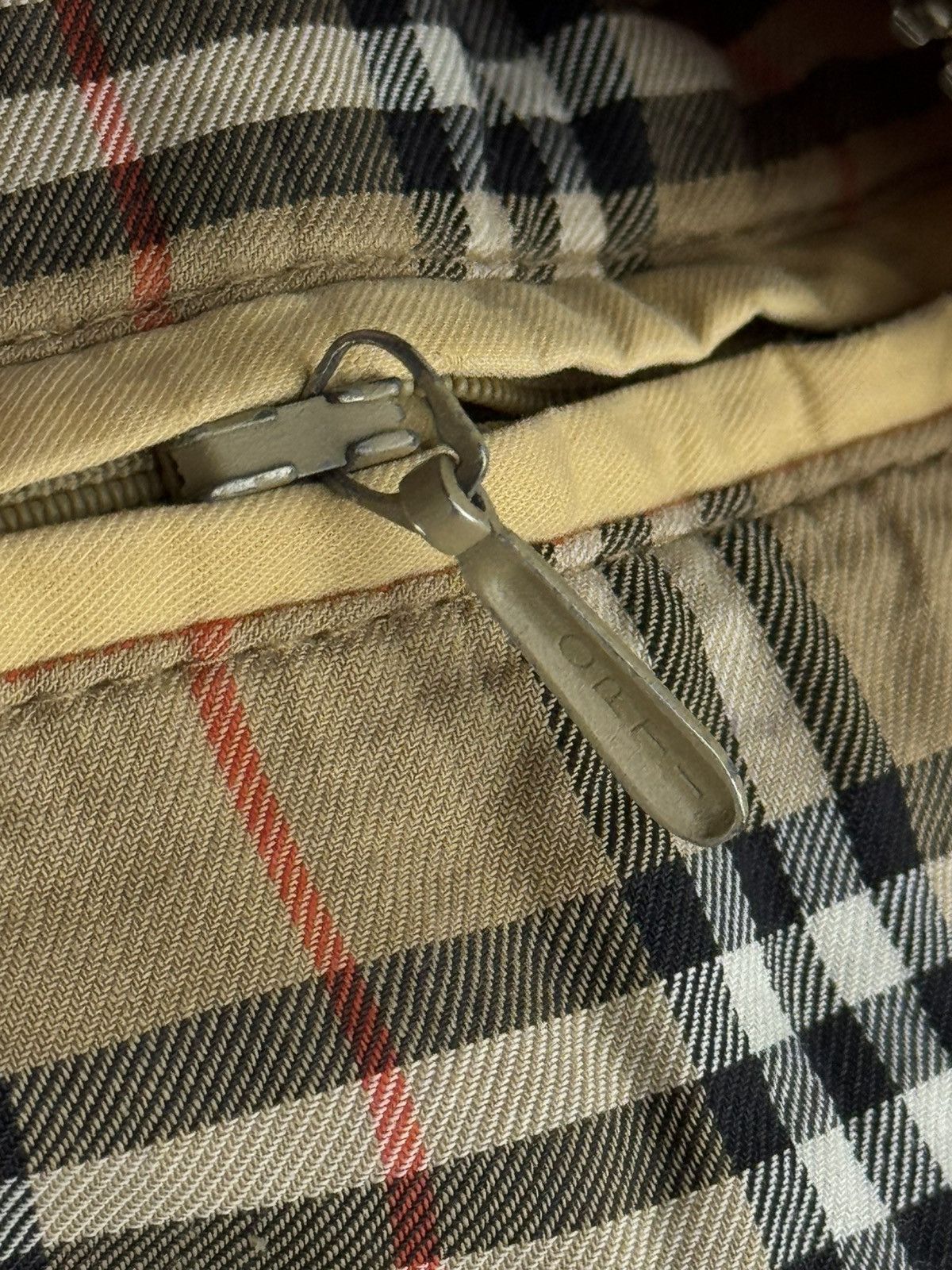 Burberry Vintage 80-90s Burberry Nova Check Bomber Jacket Beige Size US S / EU 44-46 / 1 - 9 Thumbnail