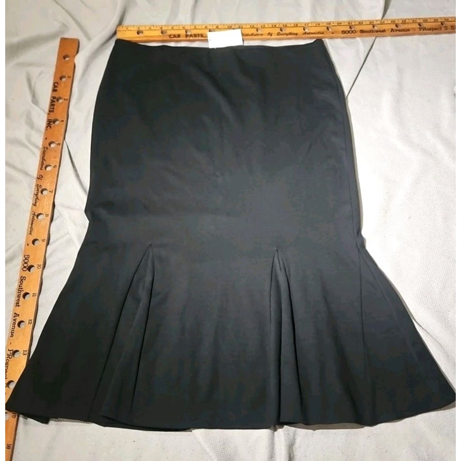 Banana Republic VINTAGE Banana Republic Skirt Womens XL Black Fluted Hem Flare Flutter Pull On Size 40" / US 18 - 2 Thumbnail
