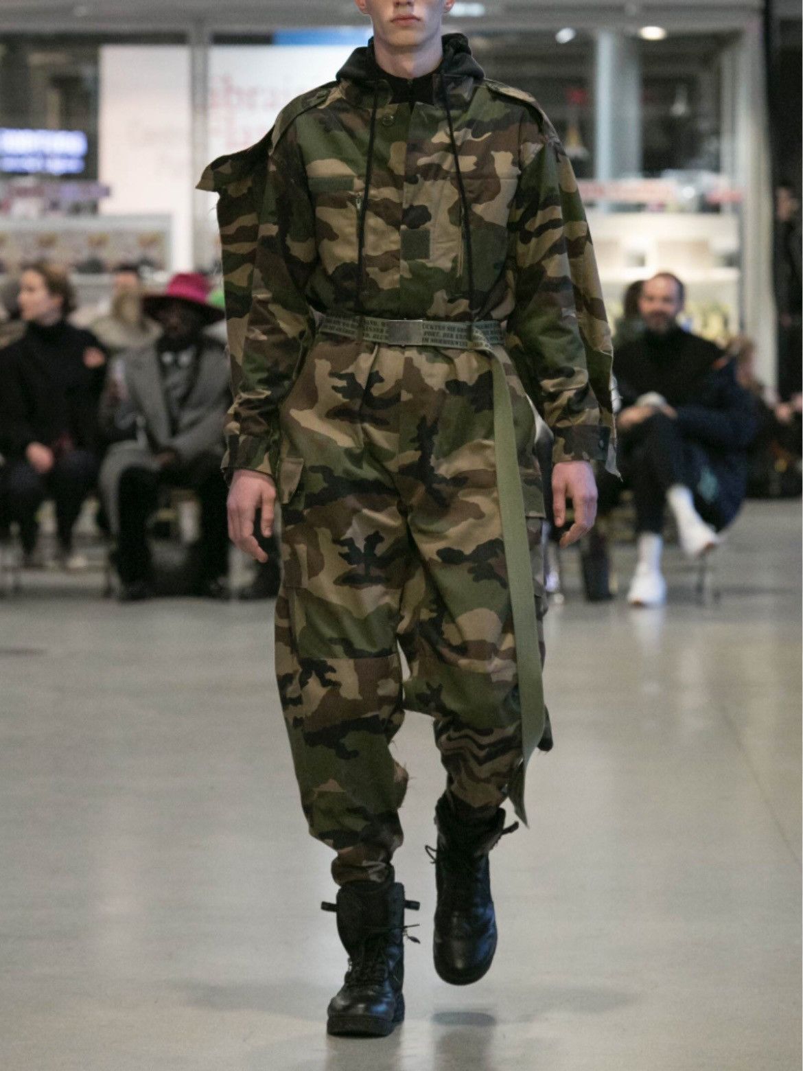 Vetements VETEMENTS FW17 Hybrid Camo Pants Size US 30 / EU 46 - 2 Thumbnail