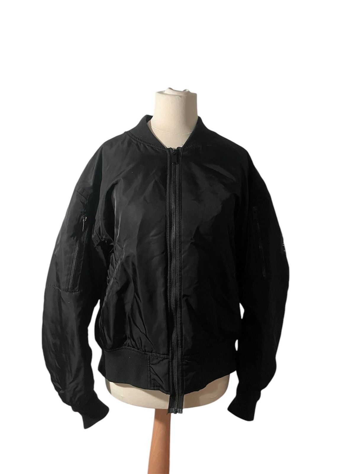 GU × Undercover GU x Undercover black bomber jacket “Freedom Noise” Size US M / EU 48-50 / 2 - 5 Thumbnail